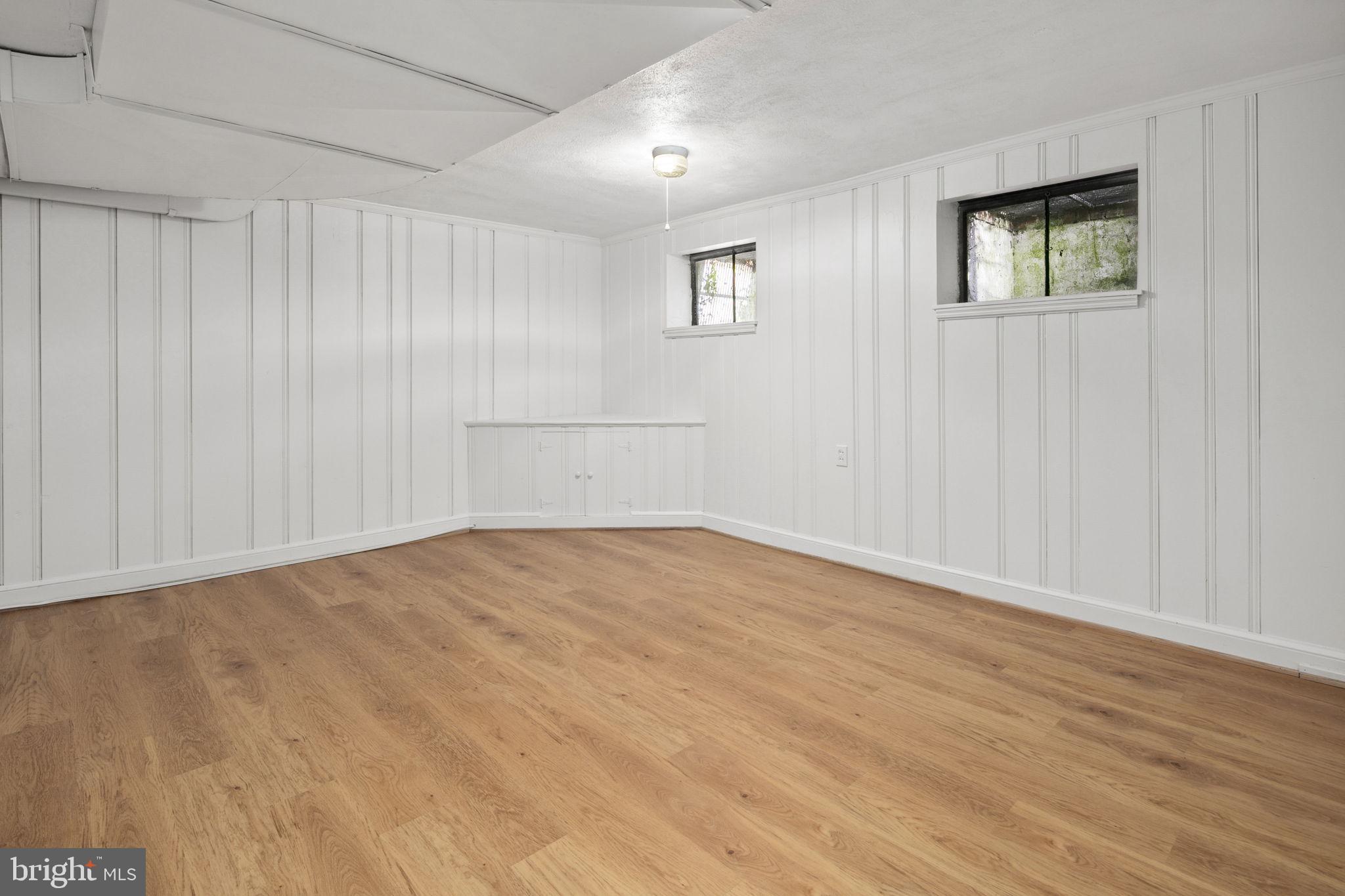 BOULEVARD ACRES - Residential