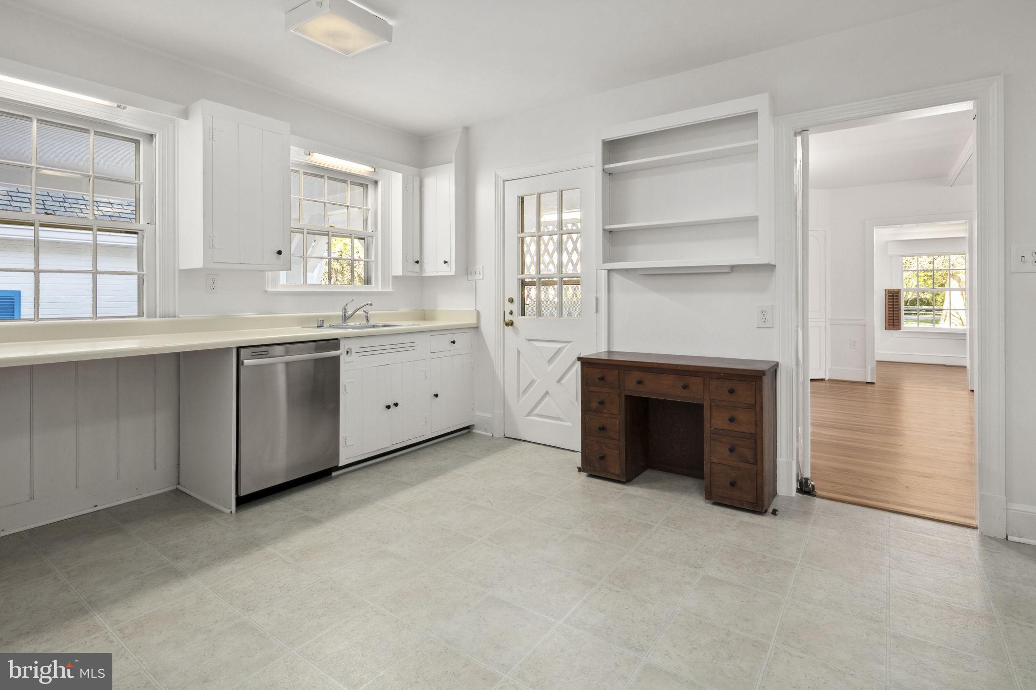 BOULEVARD ACRES - Residential