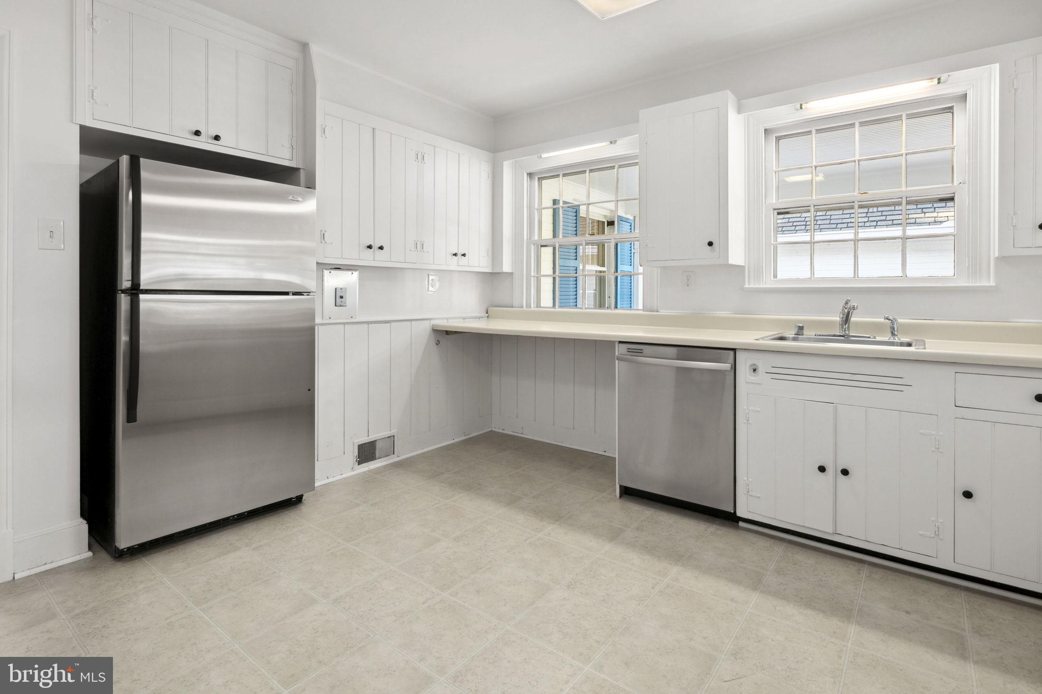 BOULEVARD ACRES - Residential