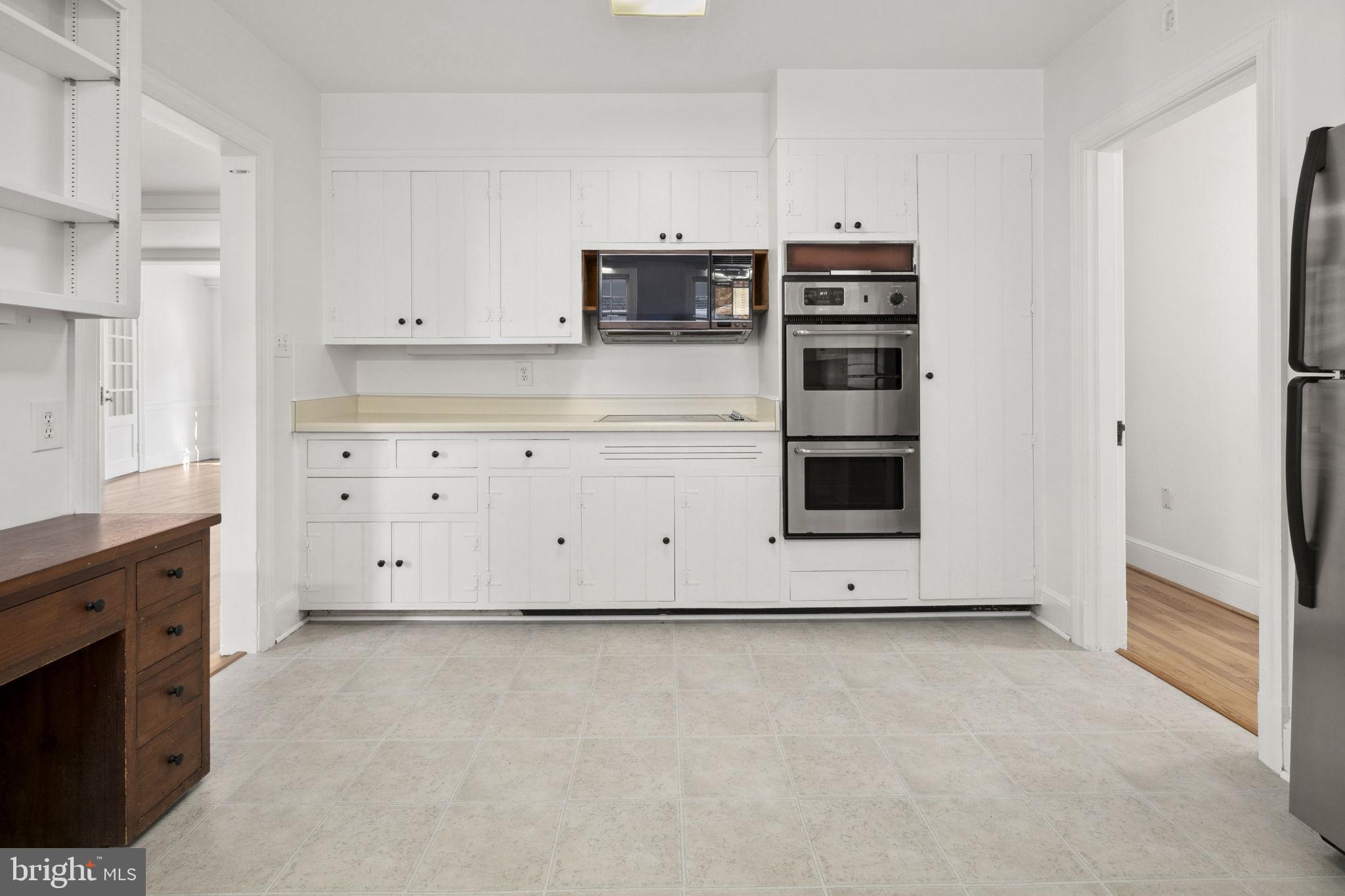 BOULEVARD ACRES - Residential