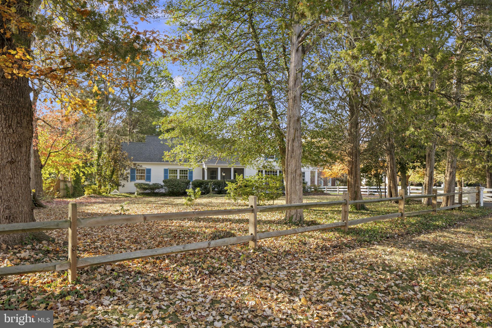 BOULEVARD ACRES - Residential