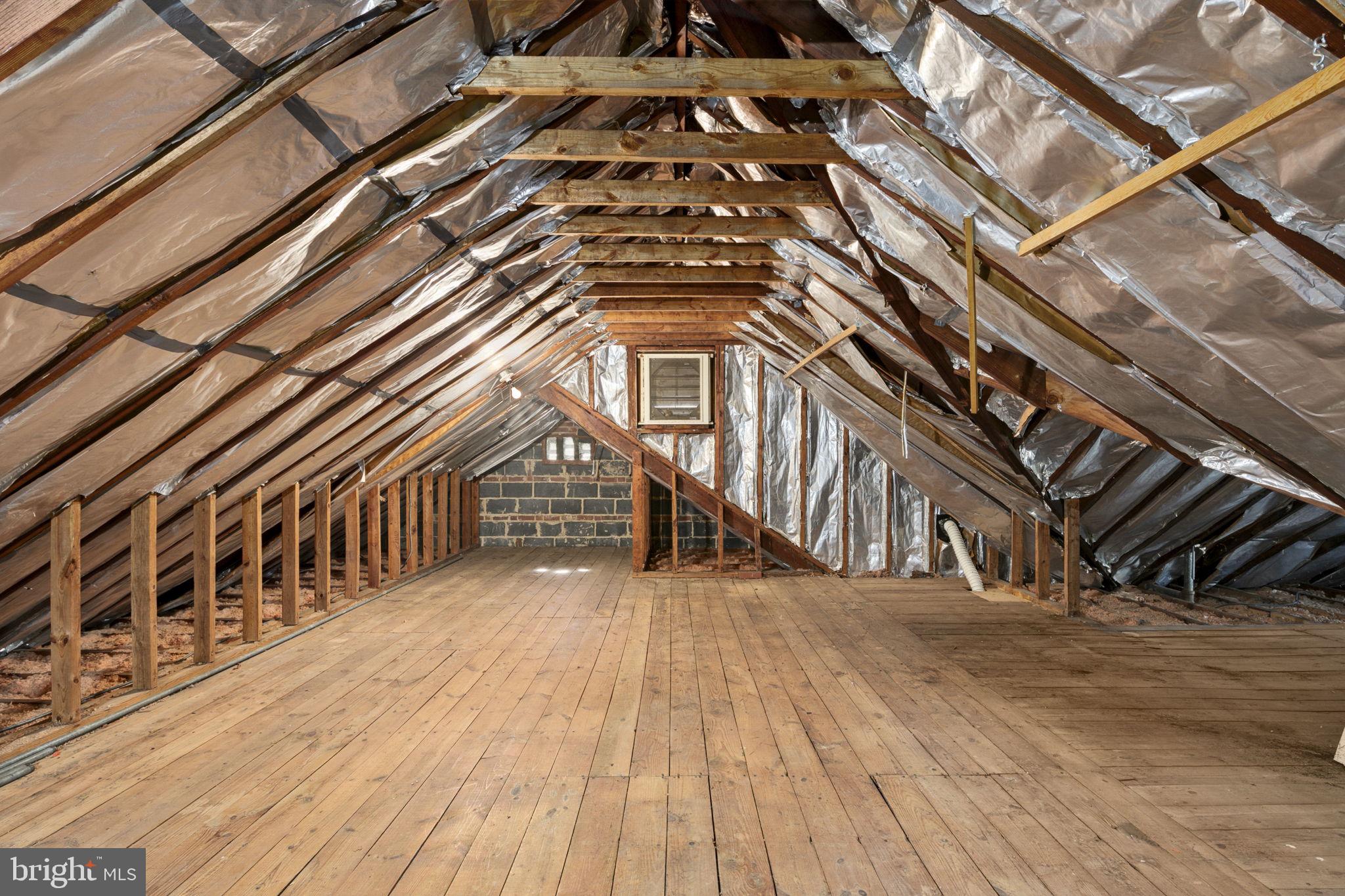 BOULEVARD ACRES - Residential