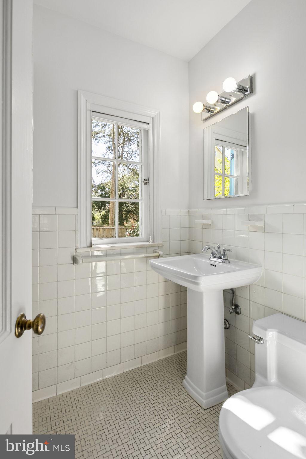 BOULEVARD ACRES - Residential