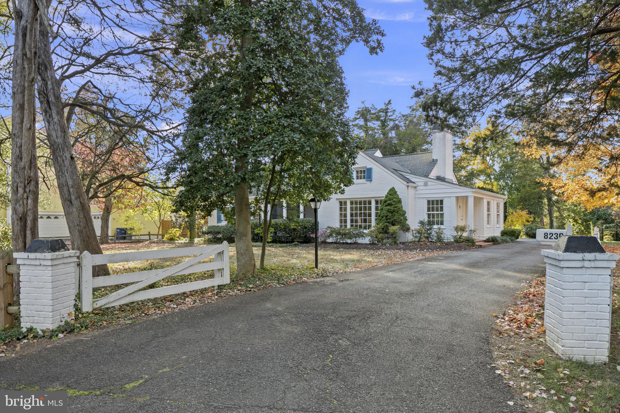 BOULEVARD ACRES - Residential