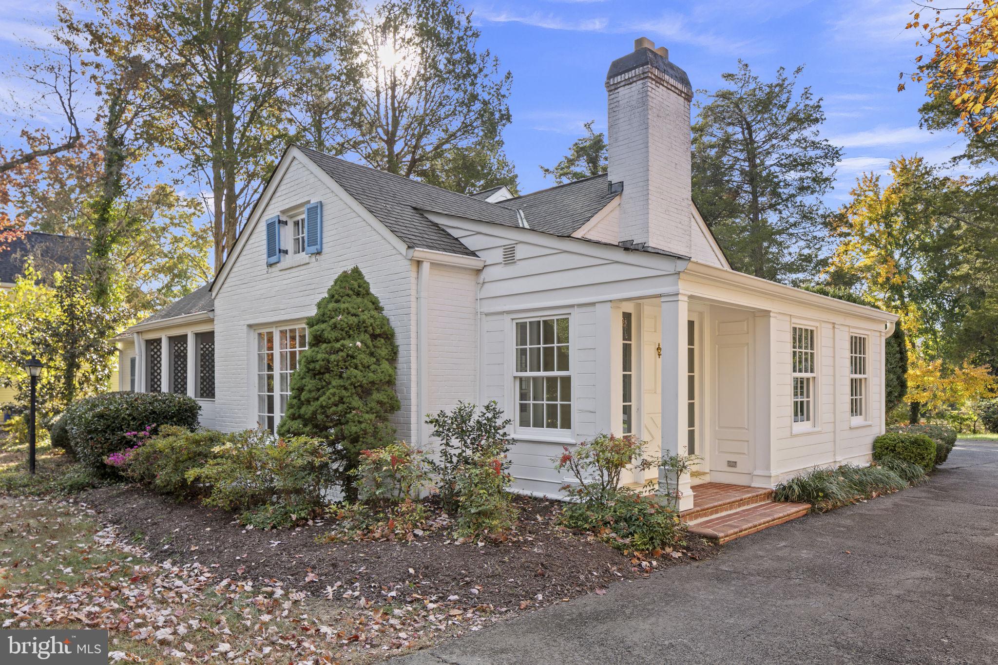 BOULEVARD ACRES - Residential