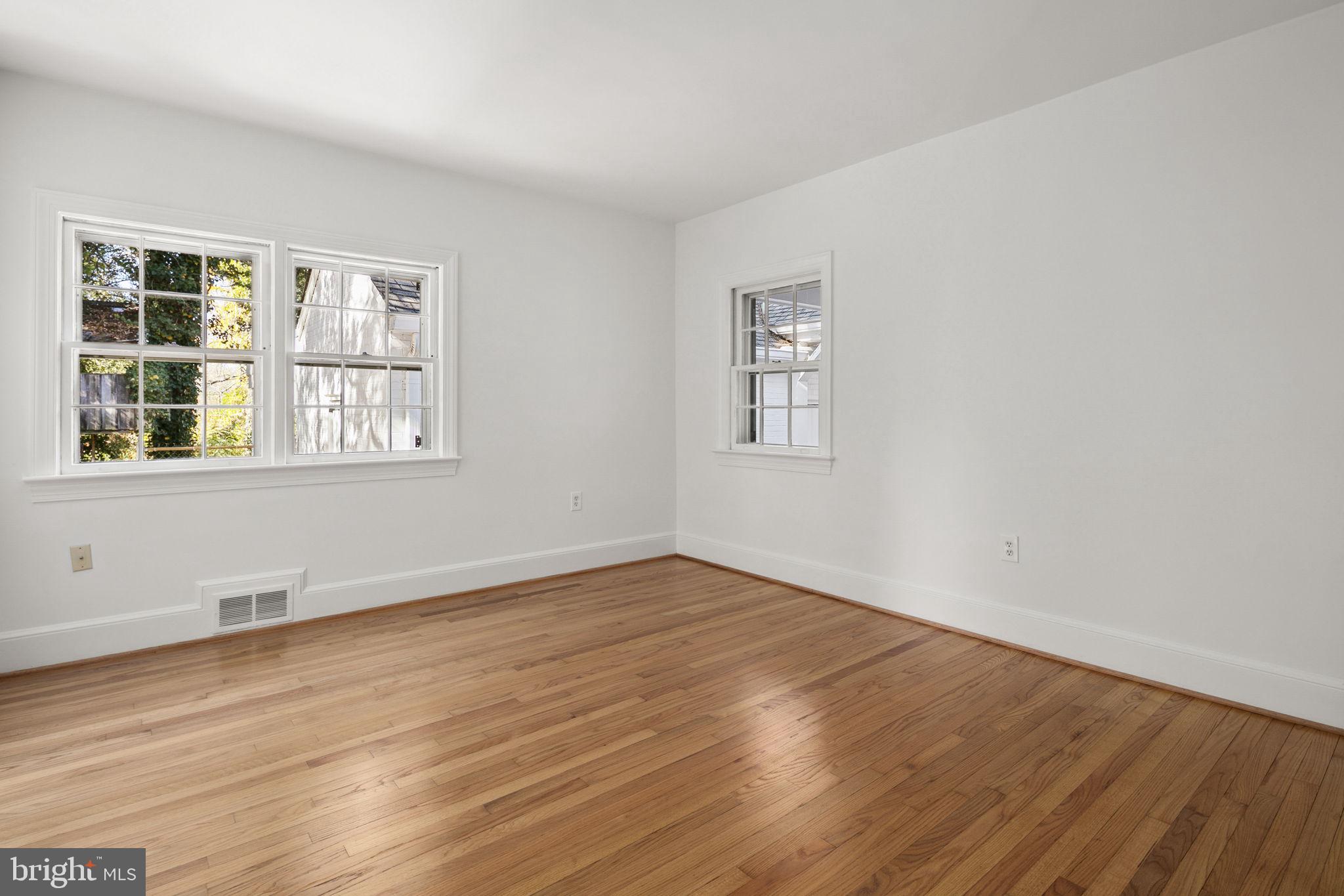 BOULEVARD ACRES - Residential