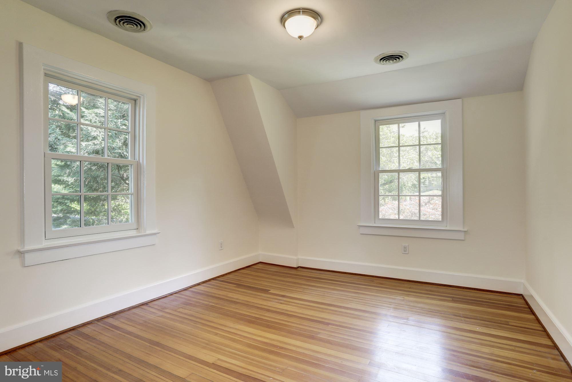 CHEVY CHASE VILLAGE - Residential