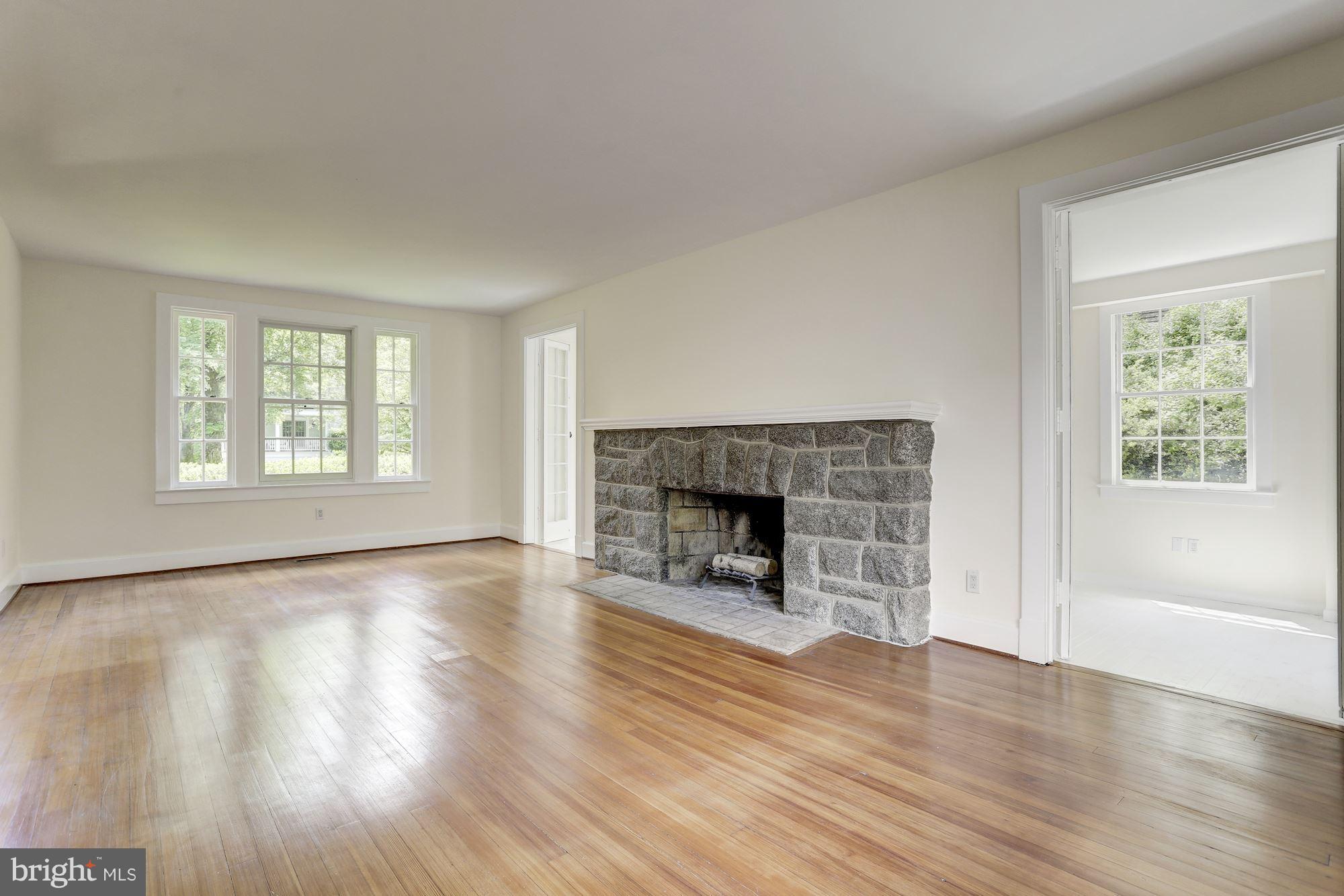 CHEVY CHASE VILLAGE - Residential