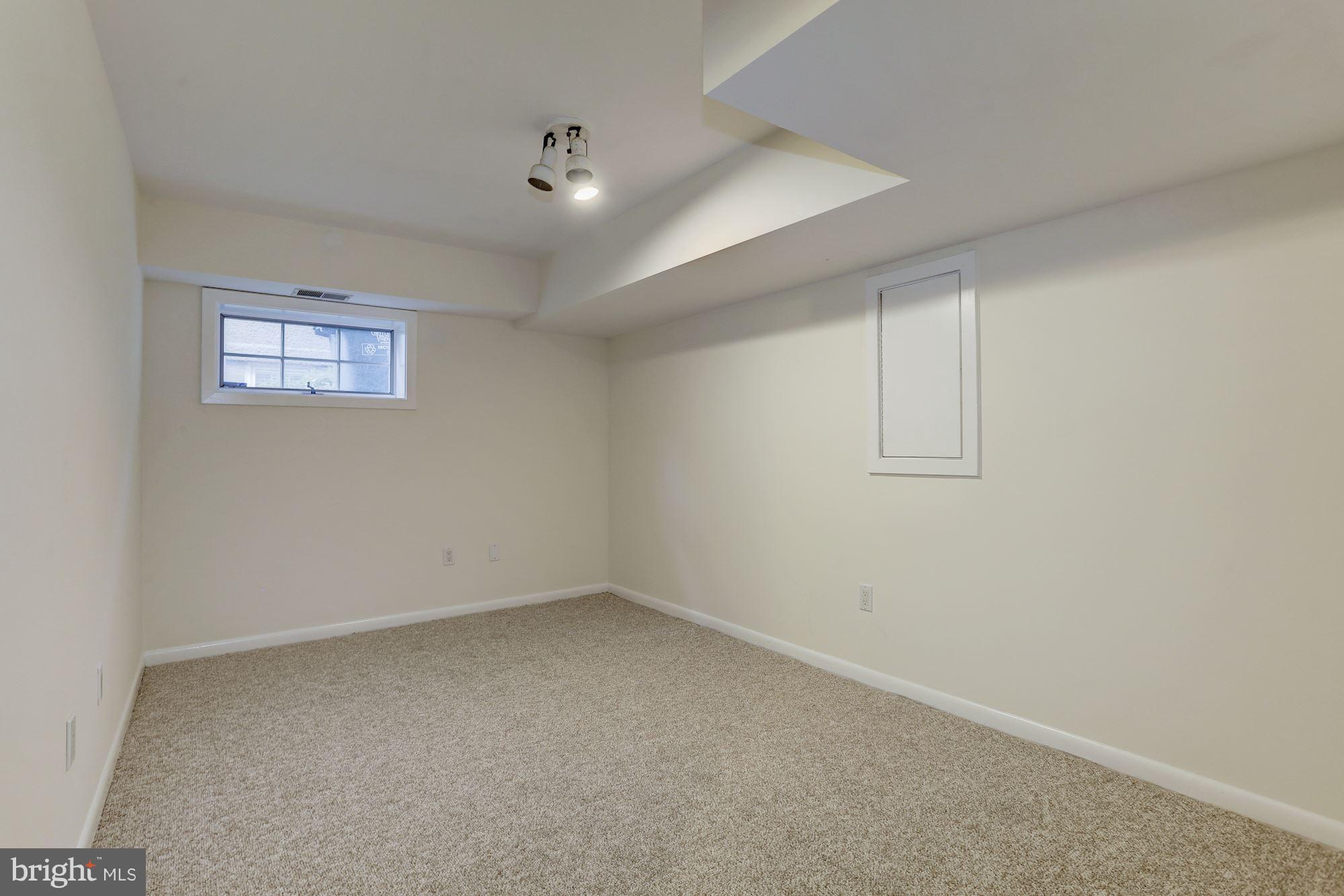 CHEVY CHASE VILLAGE - Residential