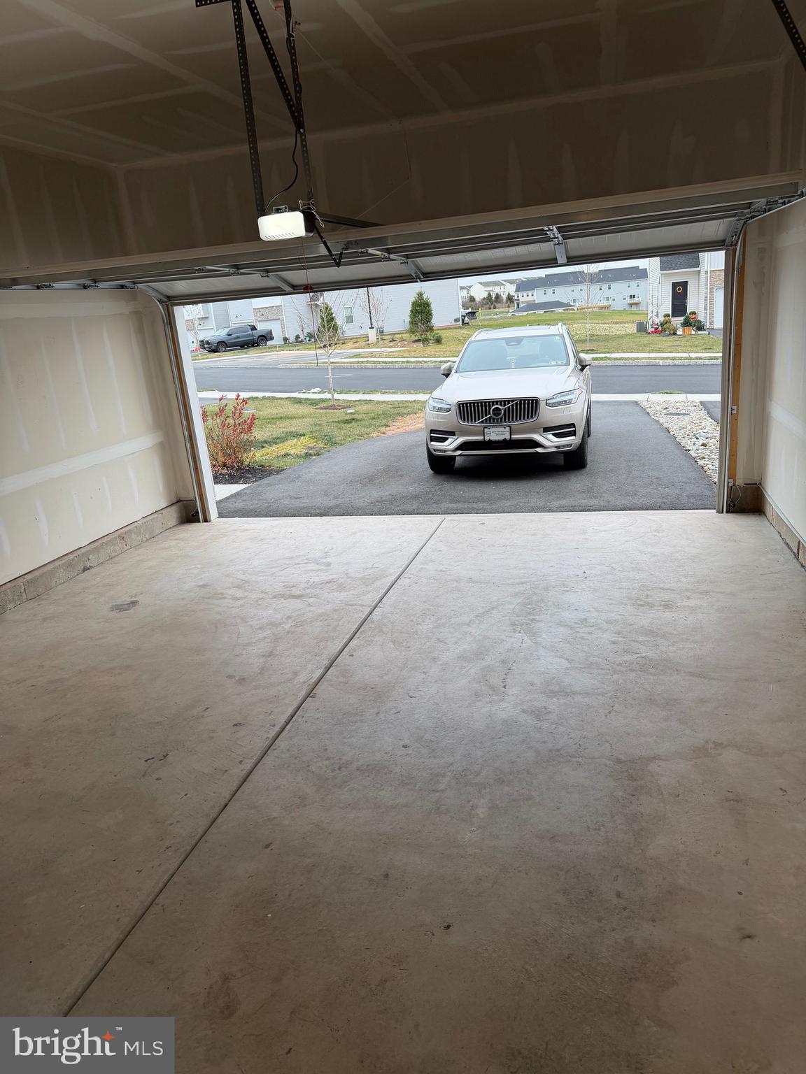 COVENTRY CHASE - Residential Lease