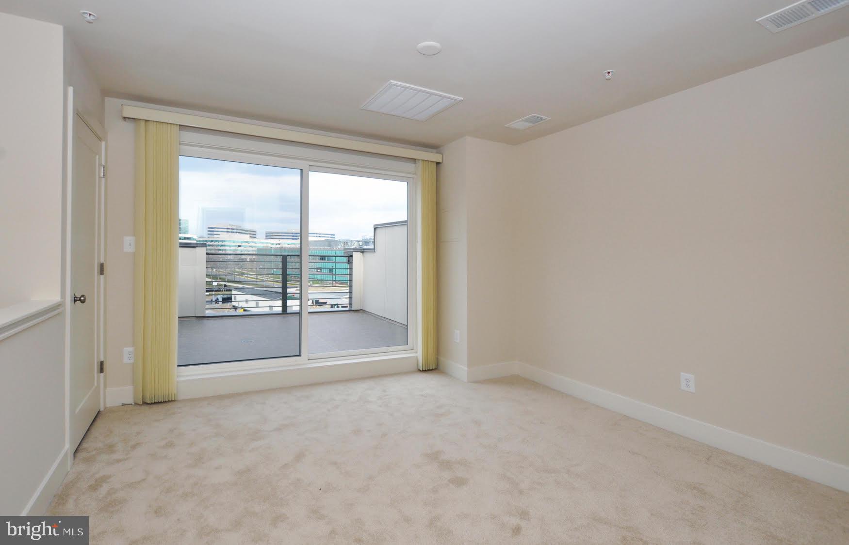 MONTGOMERY ROW - Residential Lease