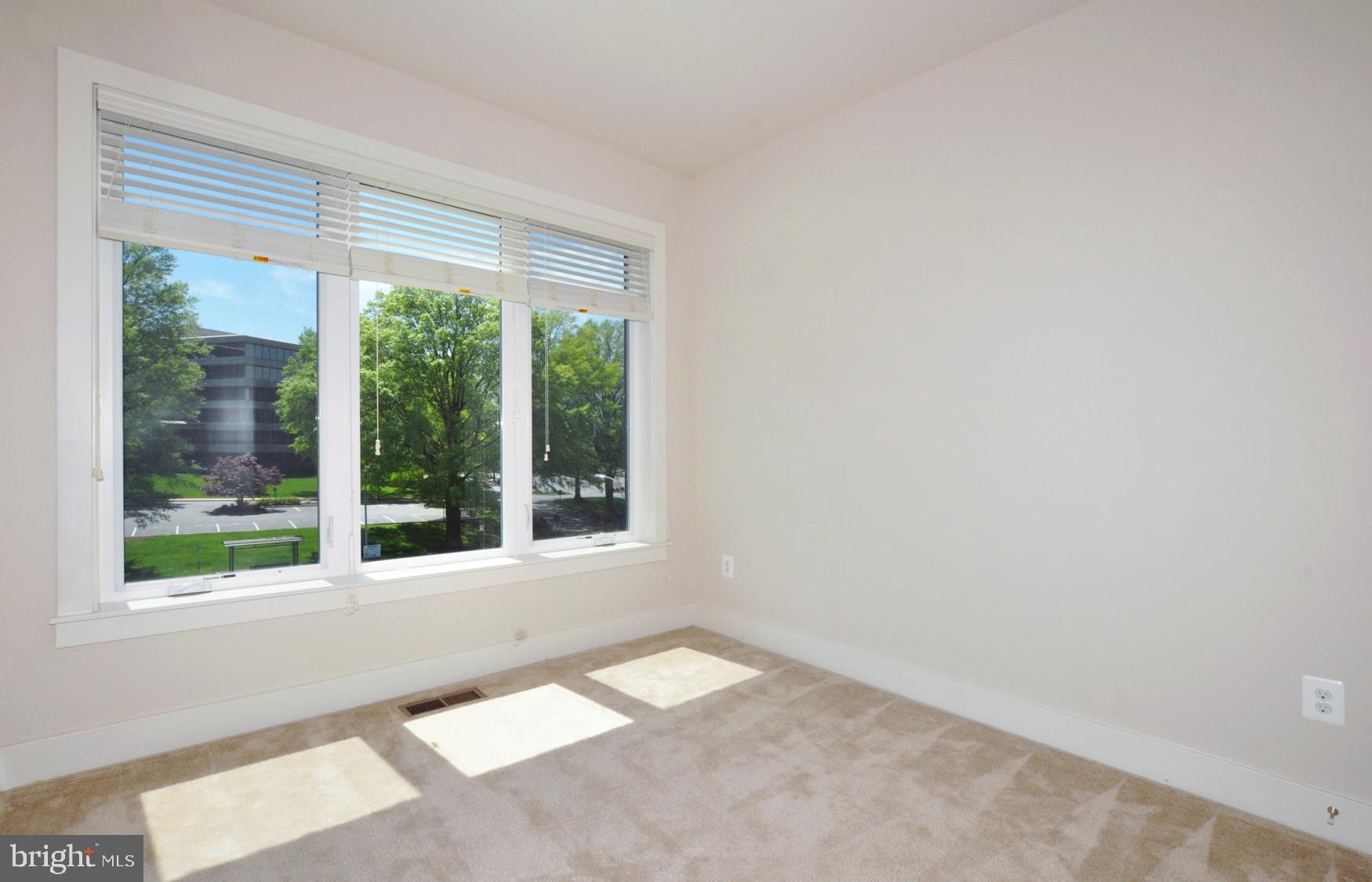 MONTGOMERY ROW - Residential Lease