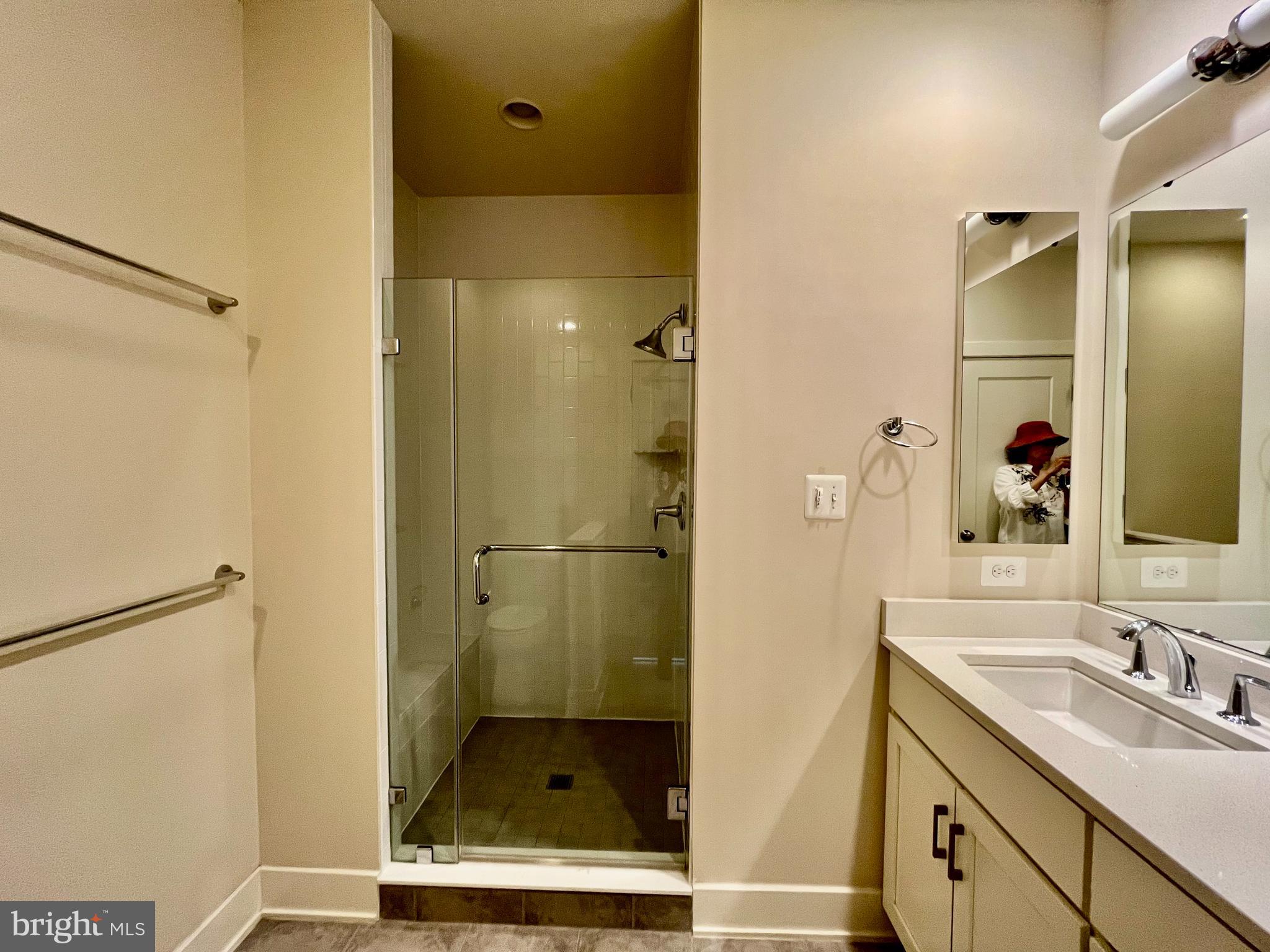 MONTGOMERY ROW - Residential Lease