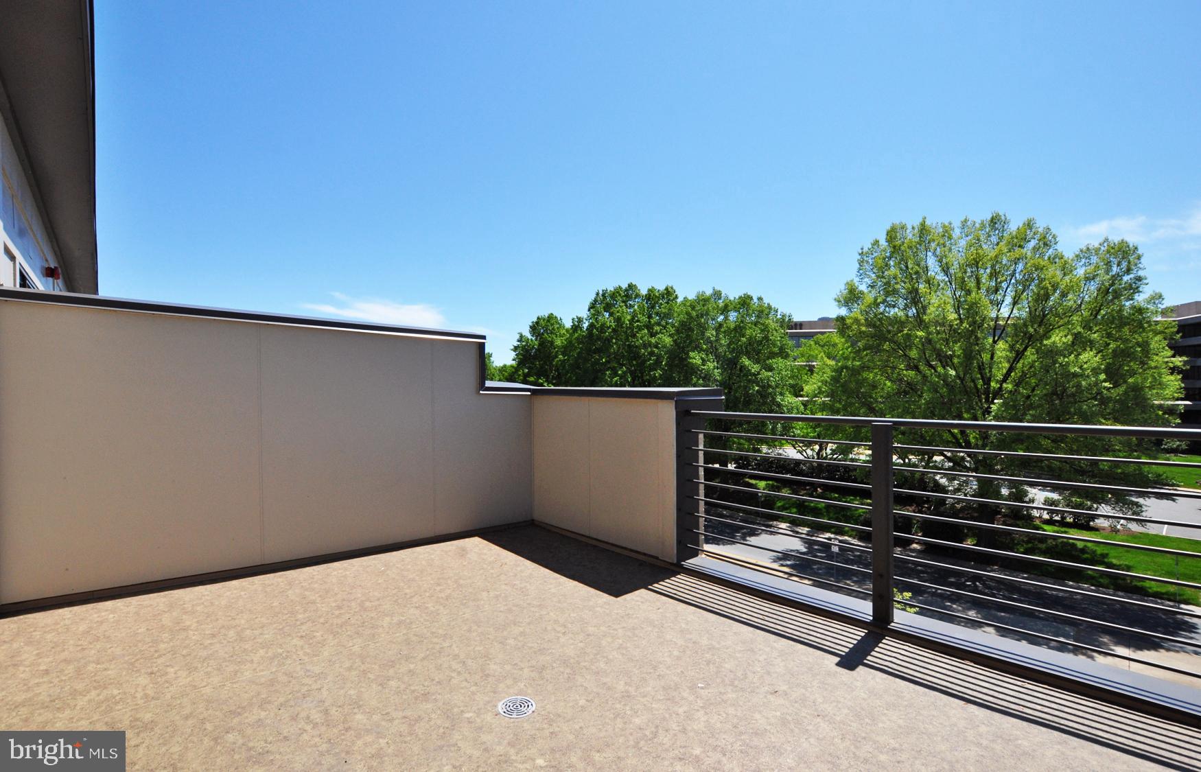 MONTGOMERY ROW - Residential Lease