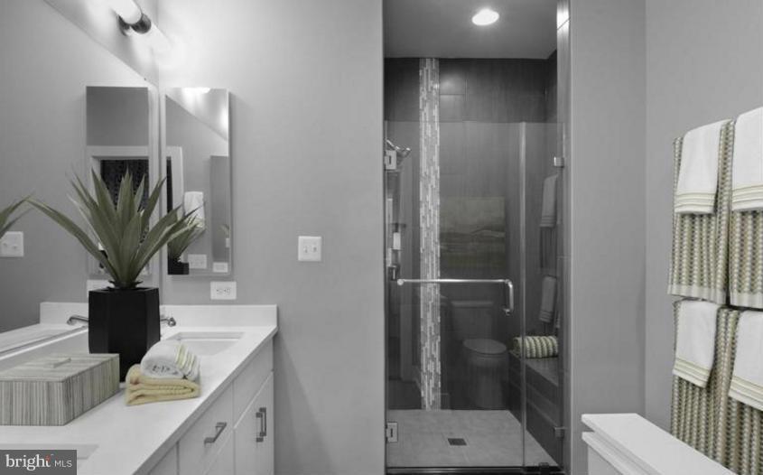 MONTGOMERY ROW - Residential Lease