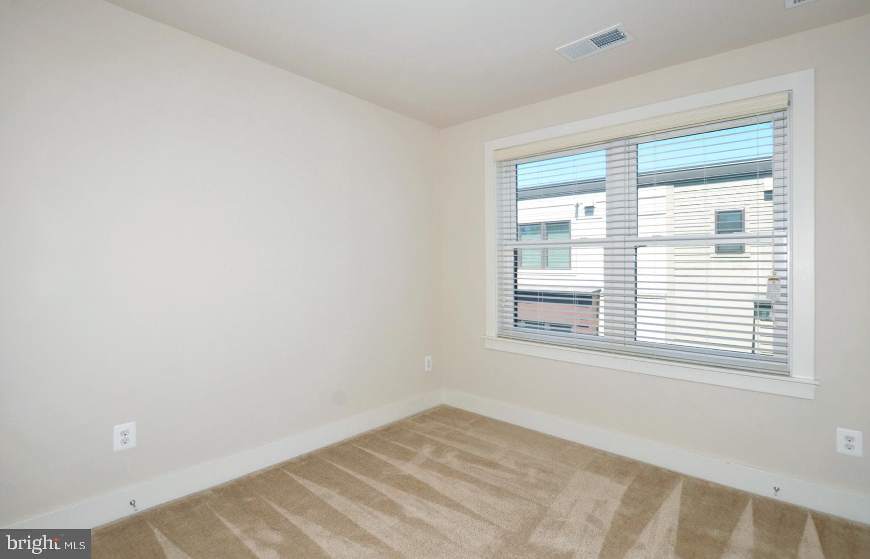 MONTGOMERY ROW - Residential Lease