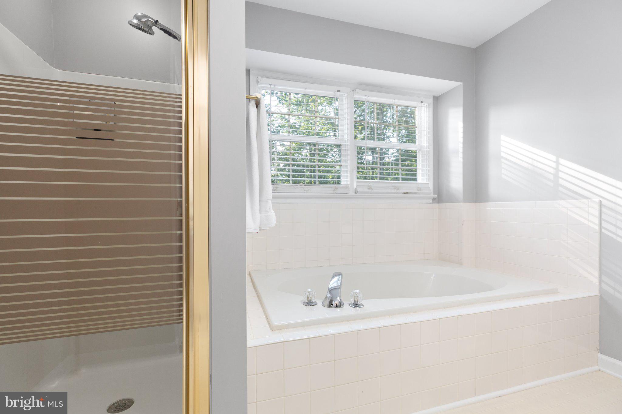 HOLLEYBROOKE/COBBLESTONE - Residential