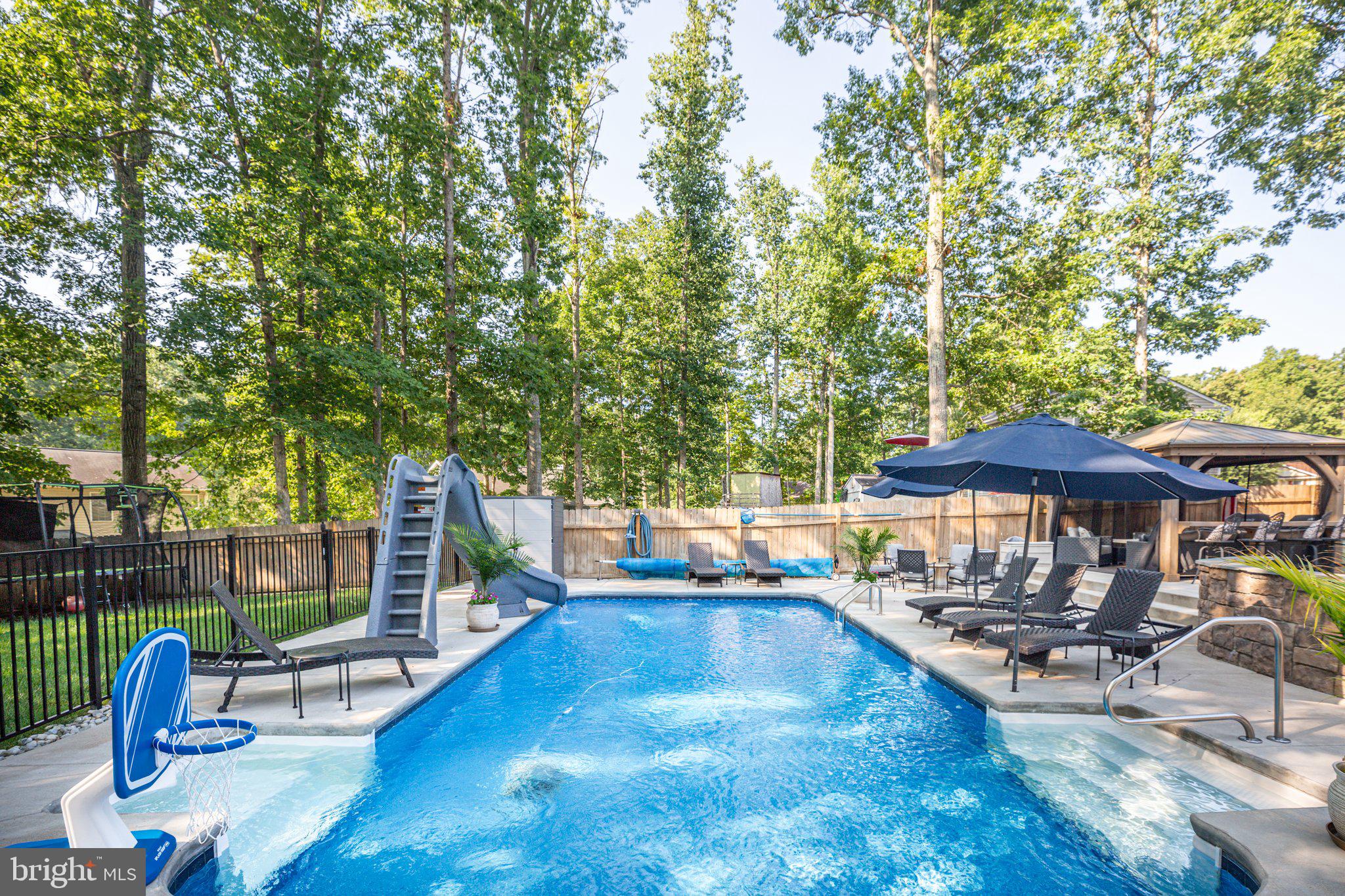 HOLLEYBROOKE/COBBLESTONE - Residential