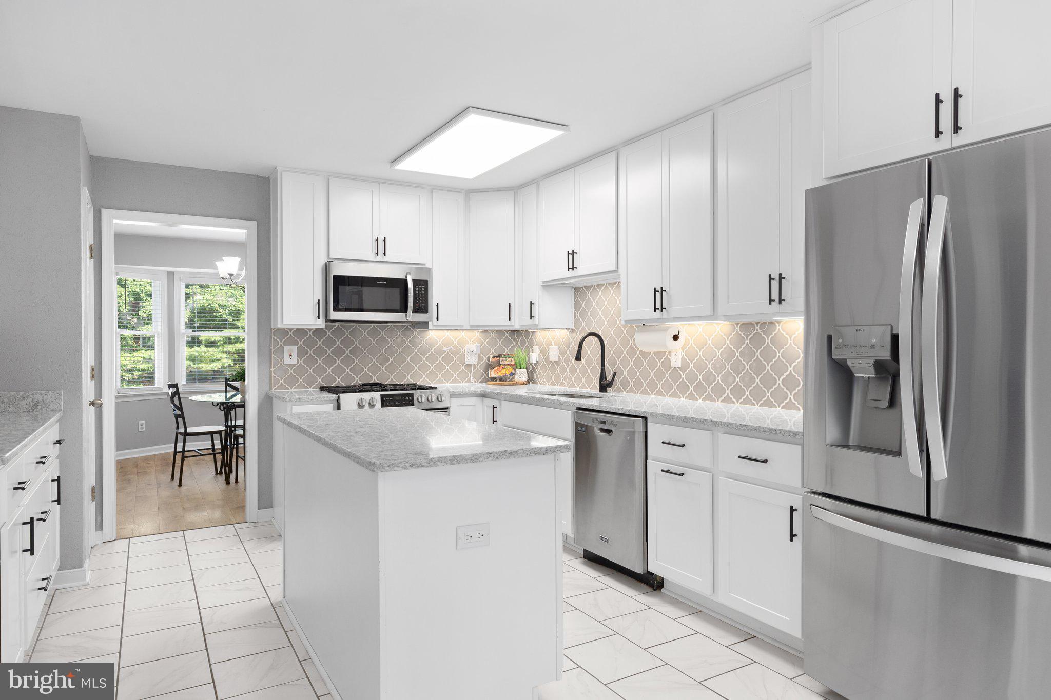 HOLLEYBROOKE/COBBLESTONE - Residential