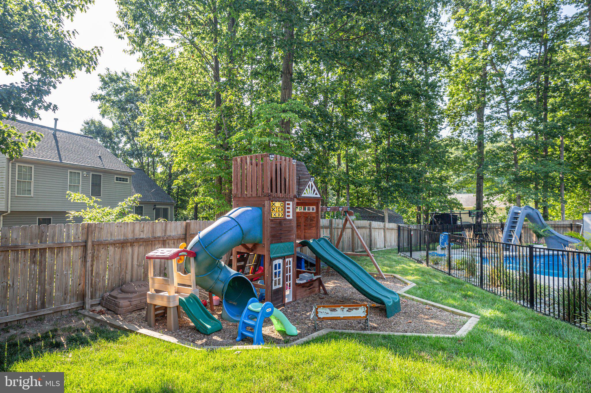 HOLLEYBROOKE/COBBLESTONE - Residential