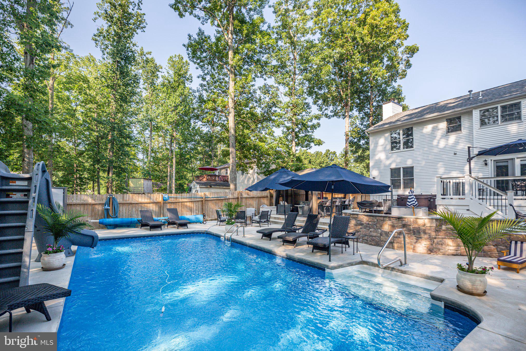 HOLLEYBROOKE/COBBLESTONE - Residential