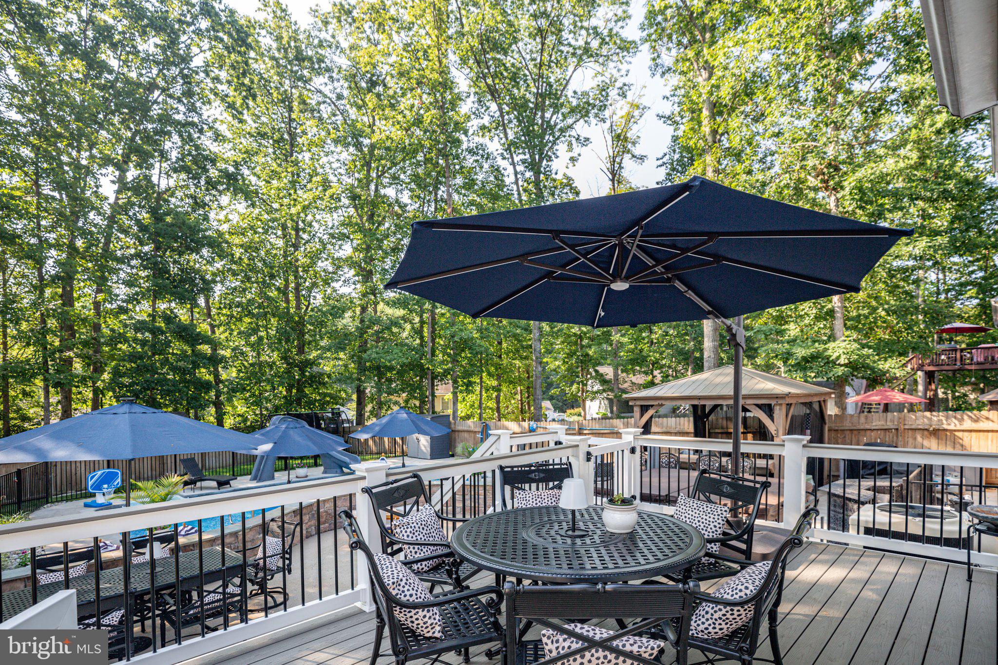 HOLLEYBROOKE/COBBLESTONE - Residential