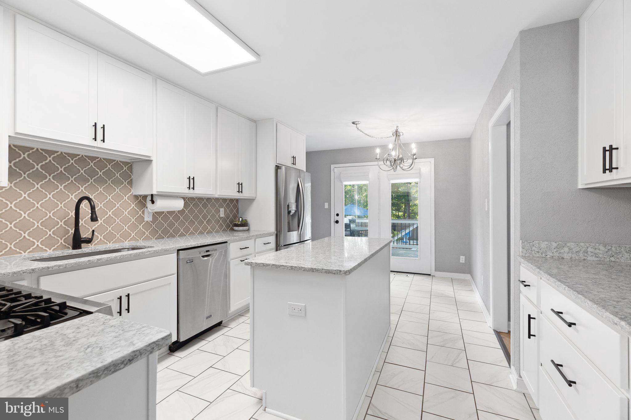 HOLLEYBROOKE/COBBLESTONE - Residential