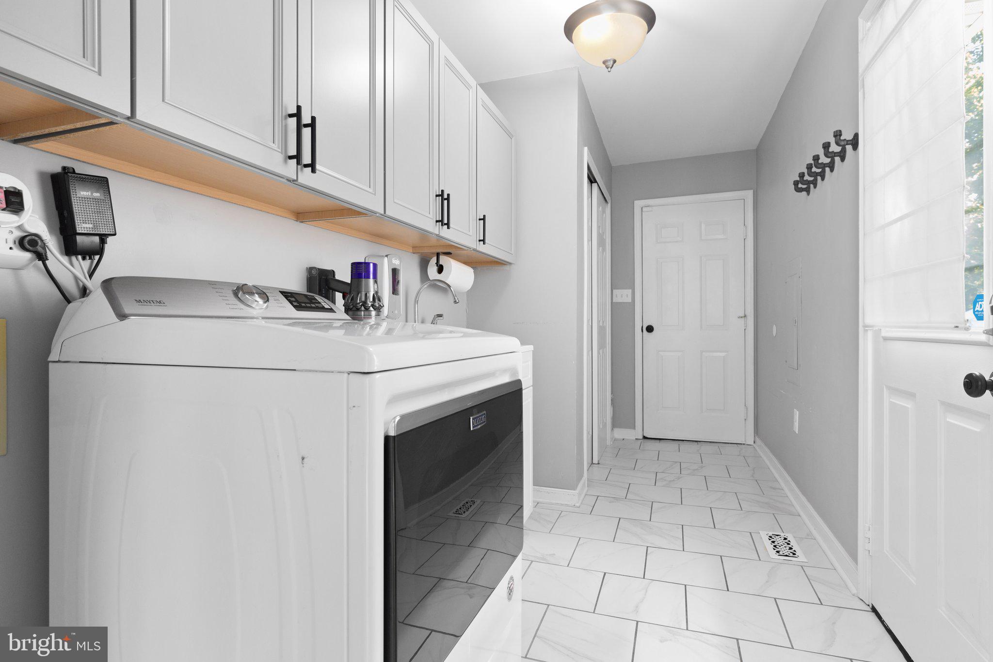 HOLLEYBROOKE/COBBLESTONE - Residential