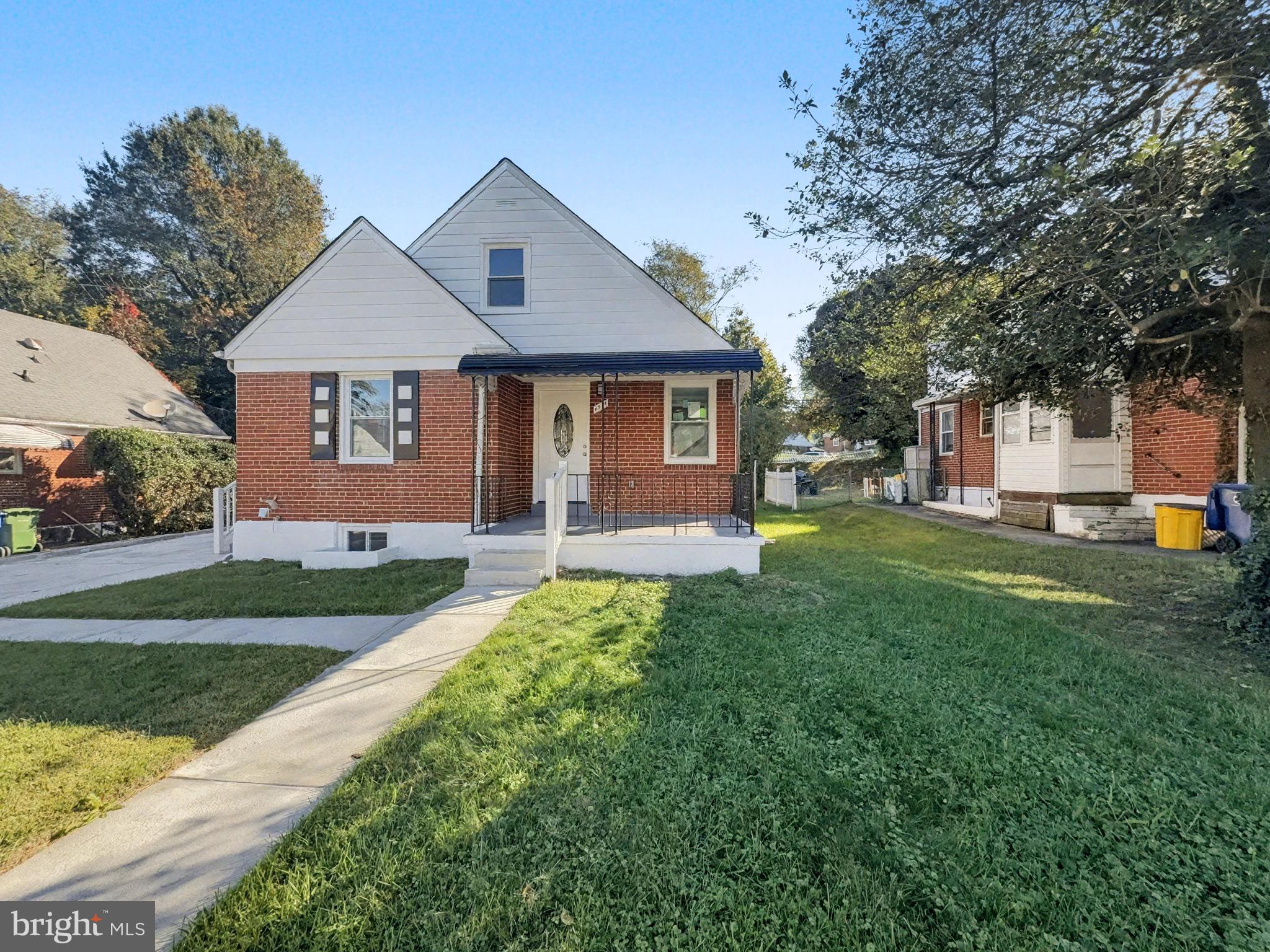LAURAVILLE HISTORIC DISTRICT - Residential