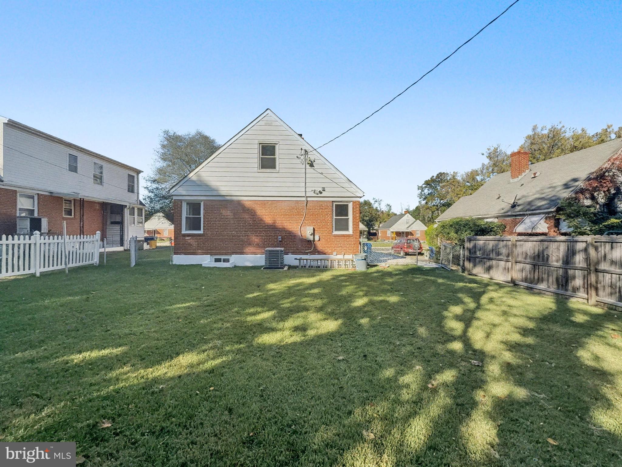 LAURAVILLE HISTORIC DISTRICT - Residential