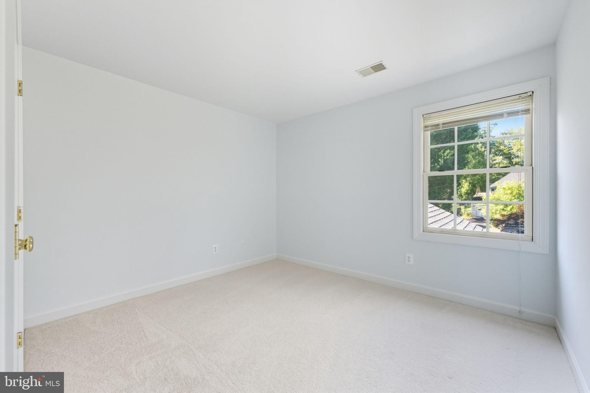 LOWES ISLAND - Residential