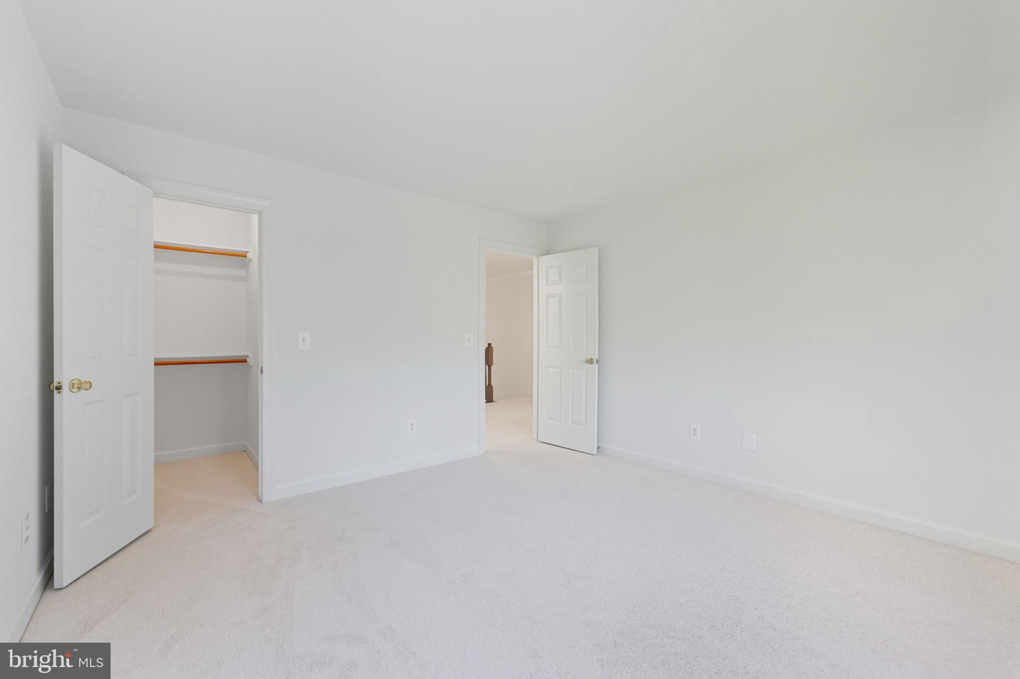 LOWES ISLAND - Residential