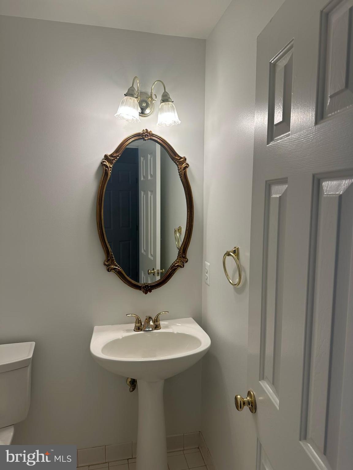 LOWES ISLAND - Residential