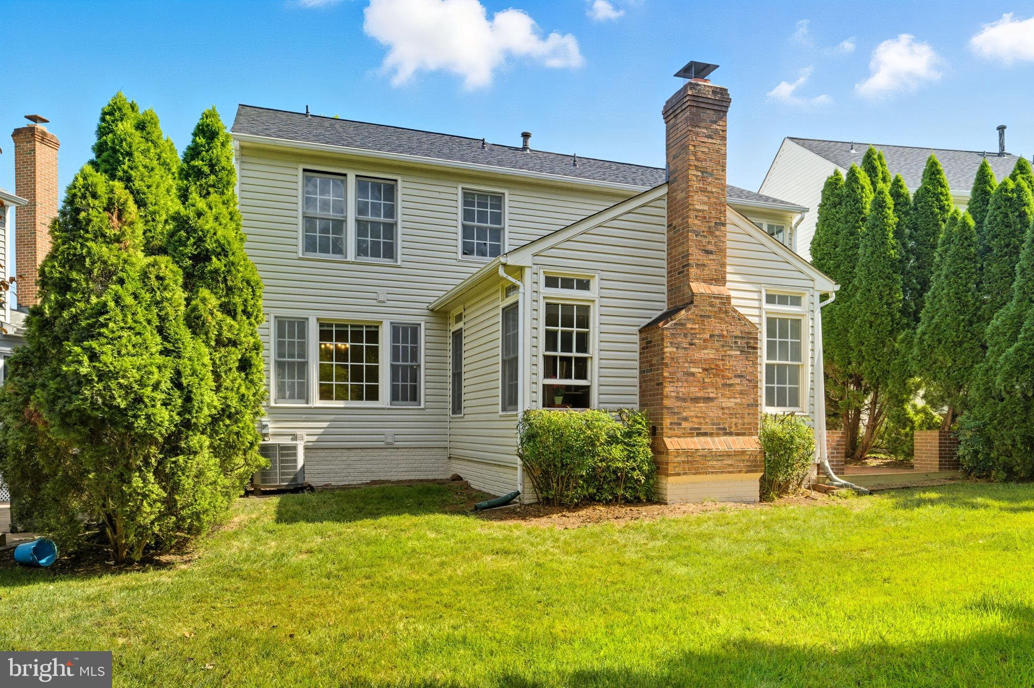 LOWES ISLAND - Residential