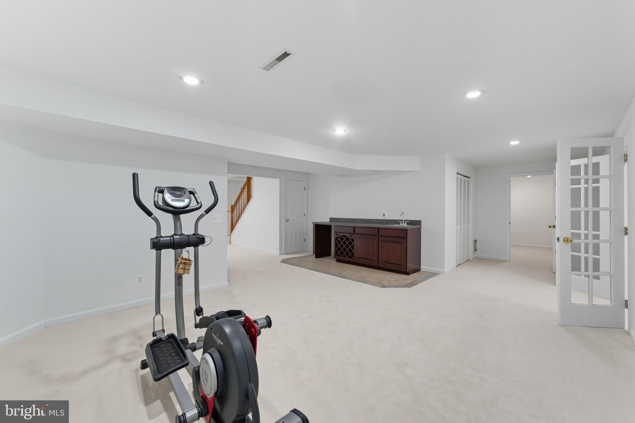 LOWES ISLAND - Residential