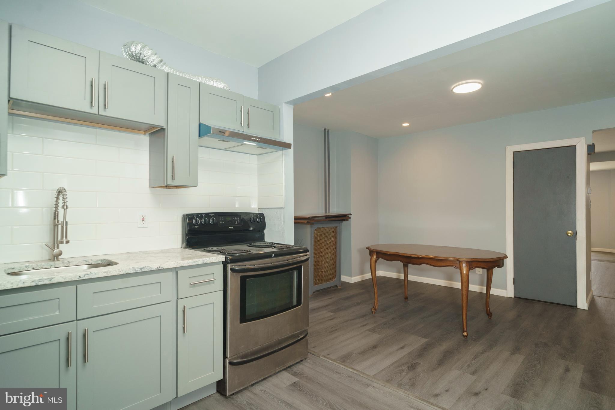 PHILADELPHIA (SOUTHWEST) - Residential