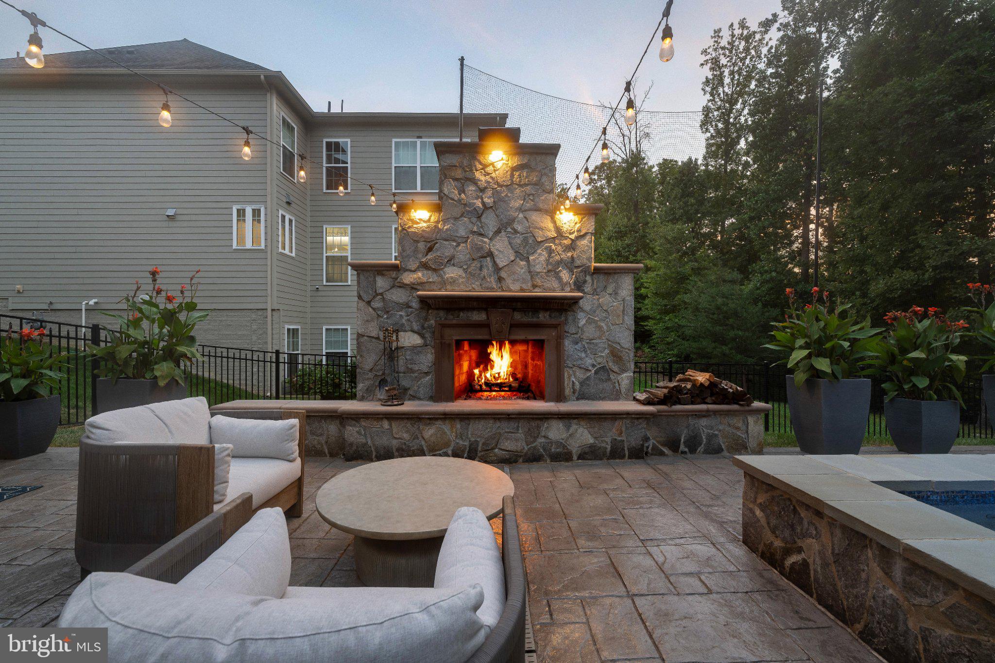 12108 HICKORY FALLS COURT