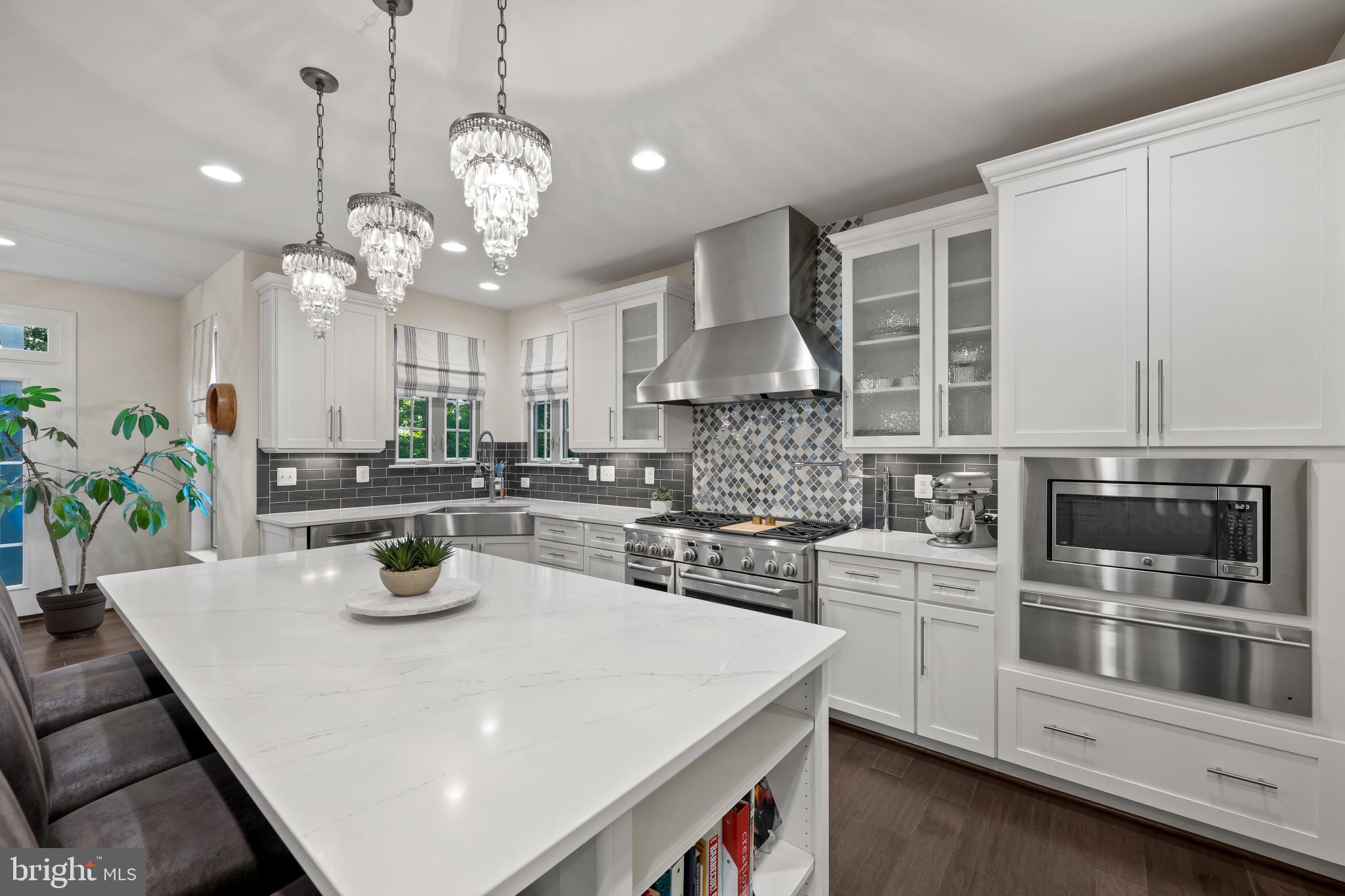 12108 HICKORY FALLS COURT