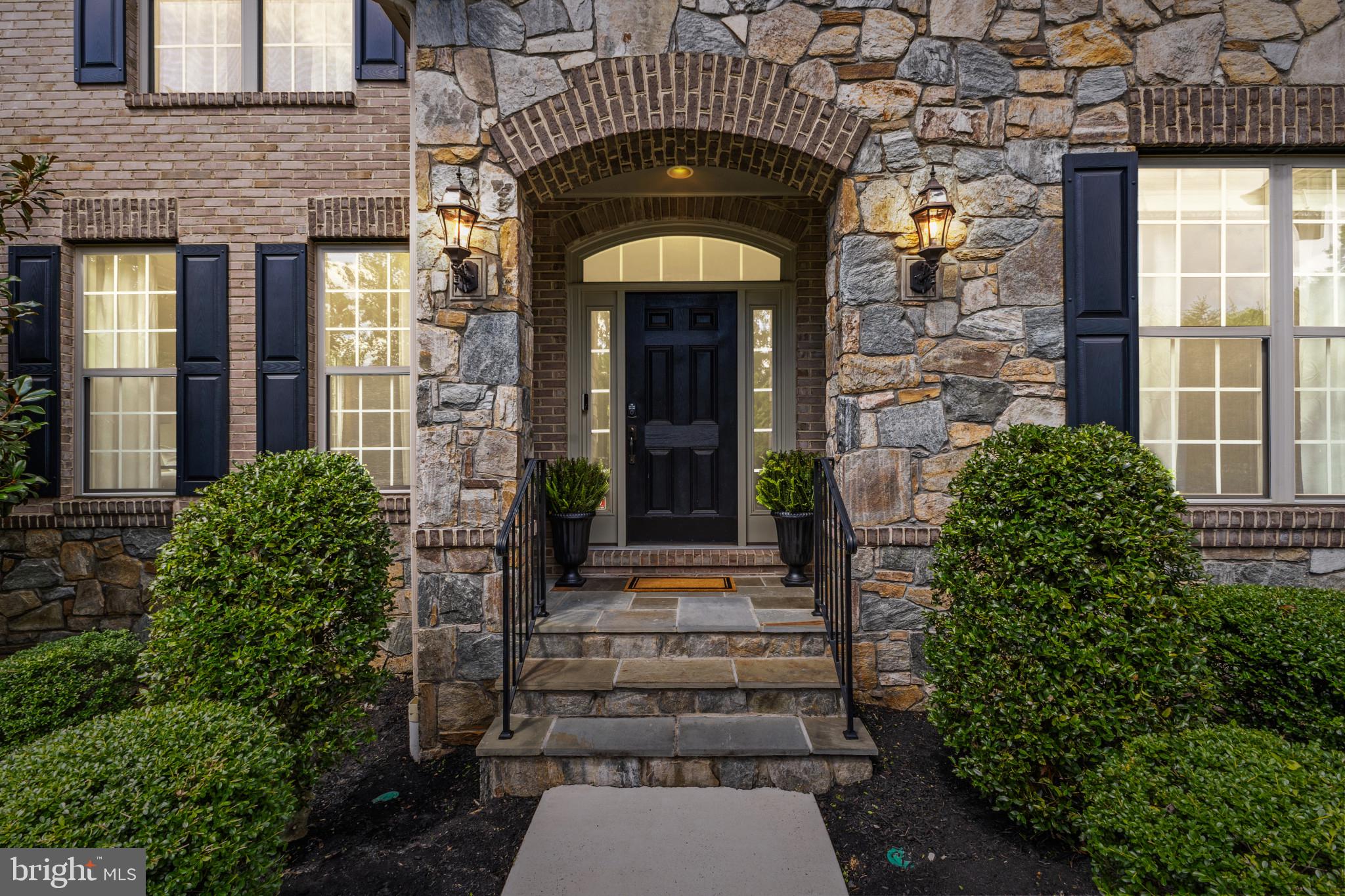 12108 HICKORY FALLS COURT