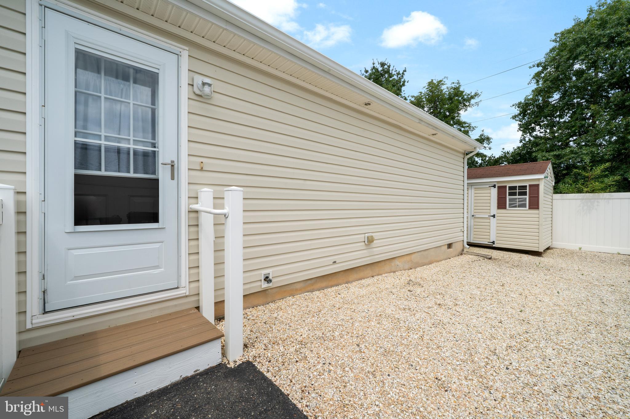 48 FORT LEE DRIVE