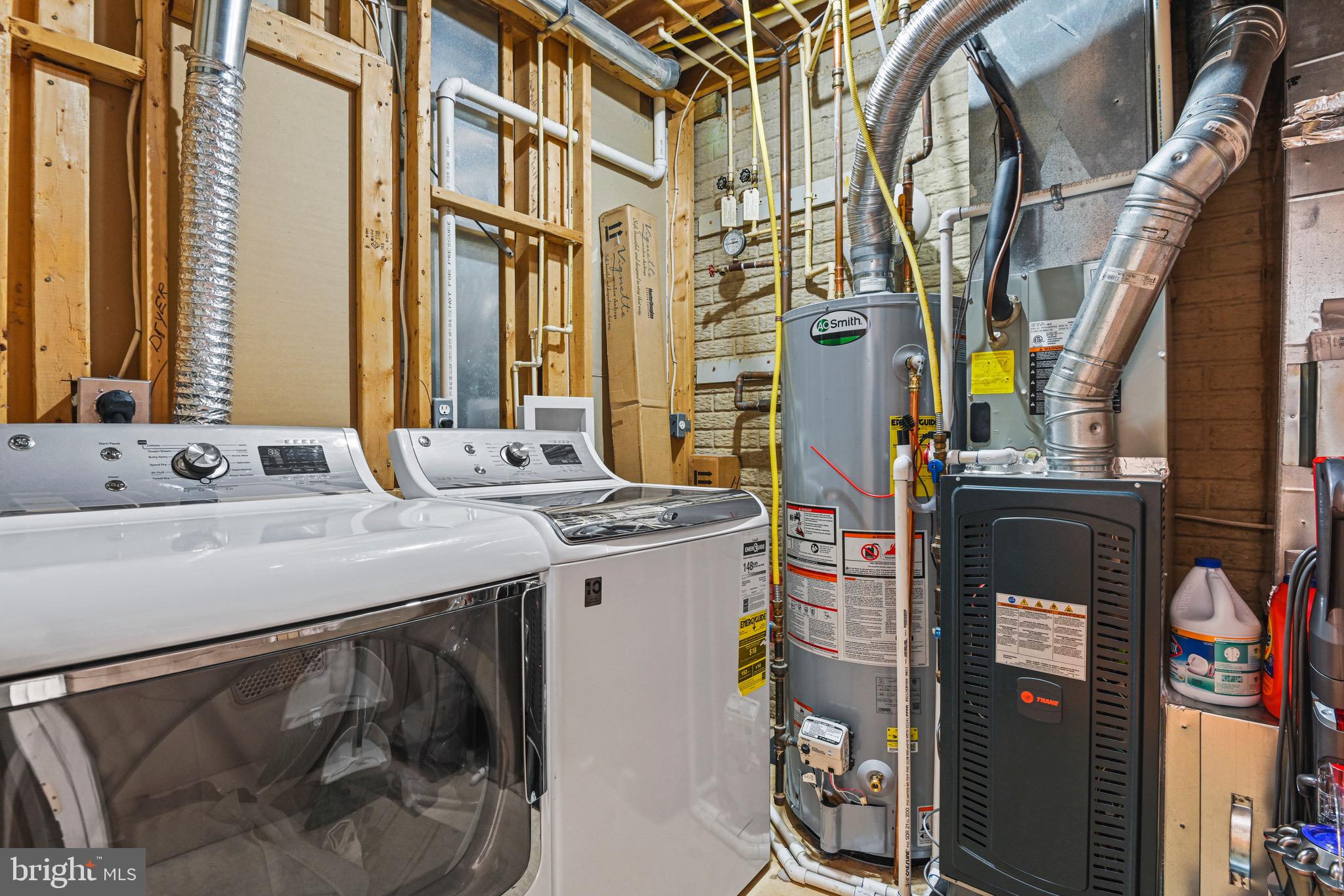 METRO PLACE AT DUNN LORING - Residential Lease