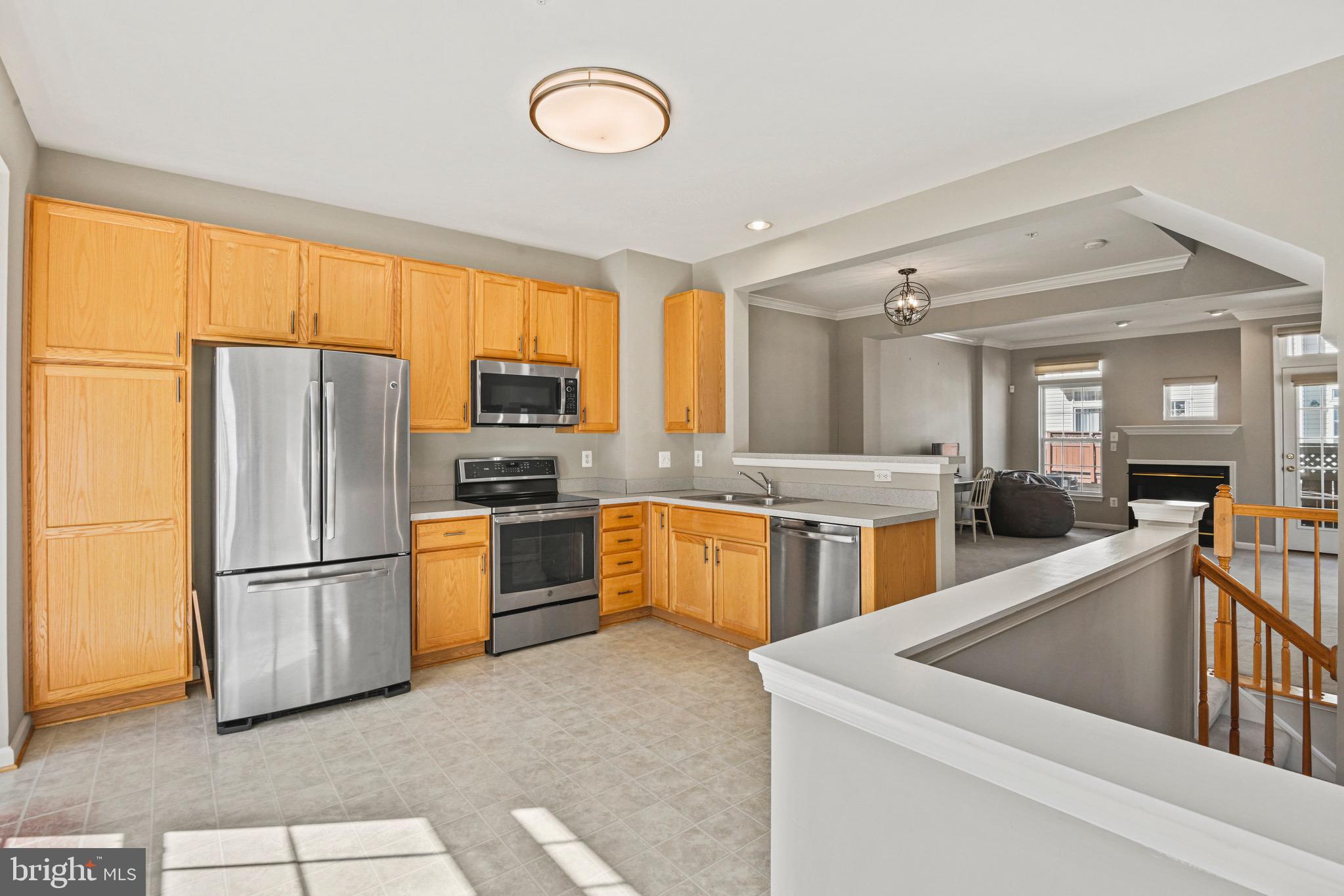 METRO PLACE AT DUNN LORING - Residential Lease