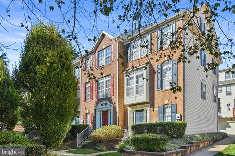 2710 MANHATTAN PLACE VIENNA VA 22180