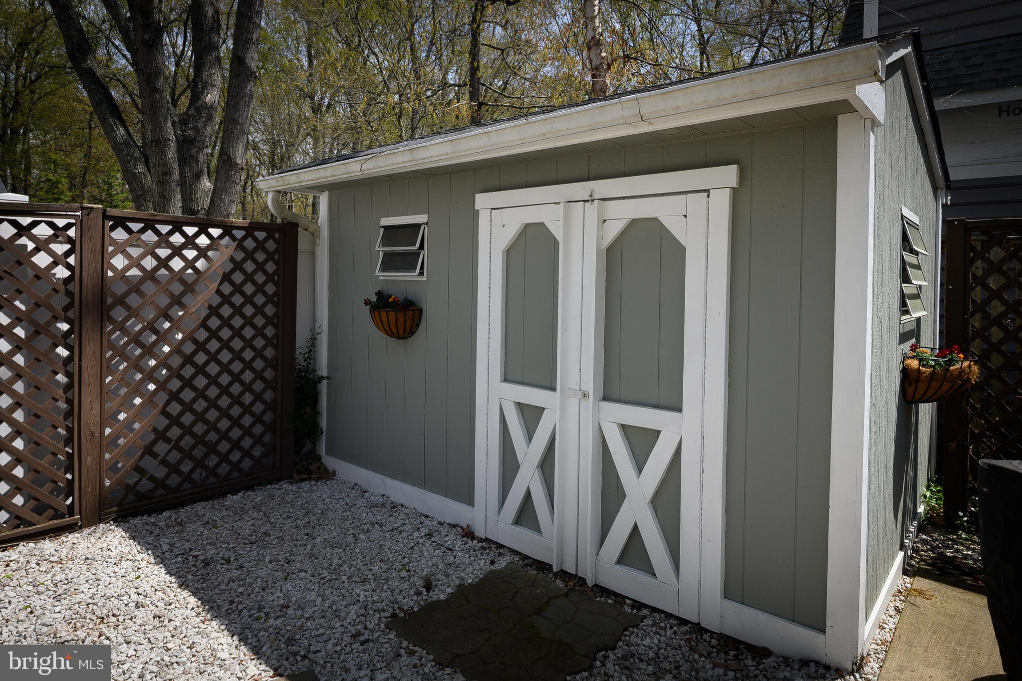 FRANKLIN MANOR BEACH - Residential