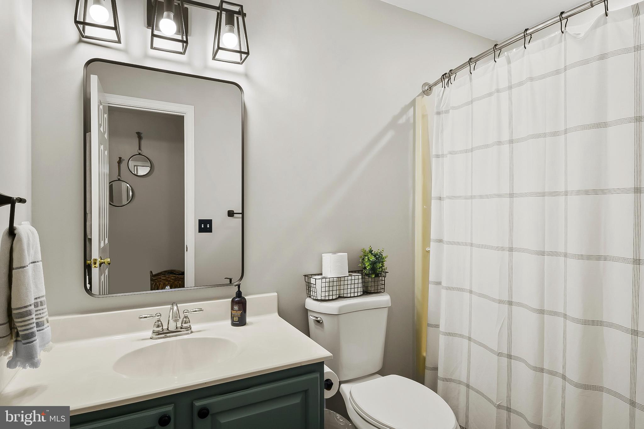 FRANKLIN MANOR BEACH - Residential