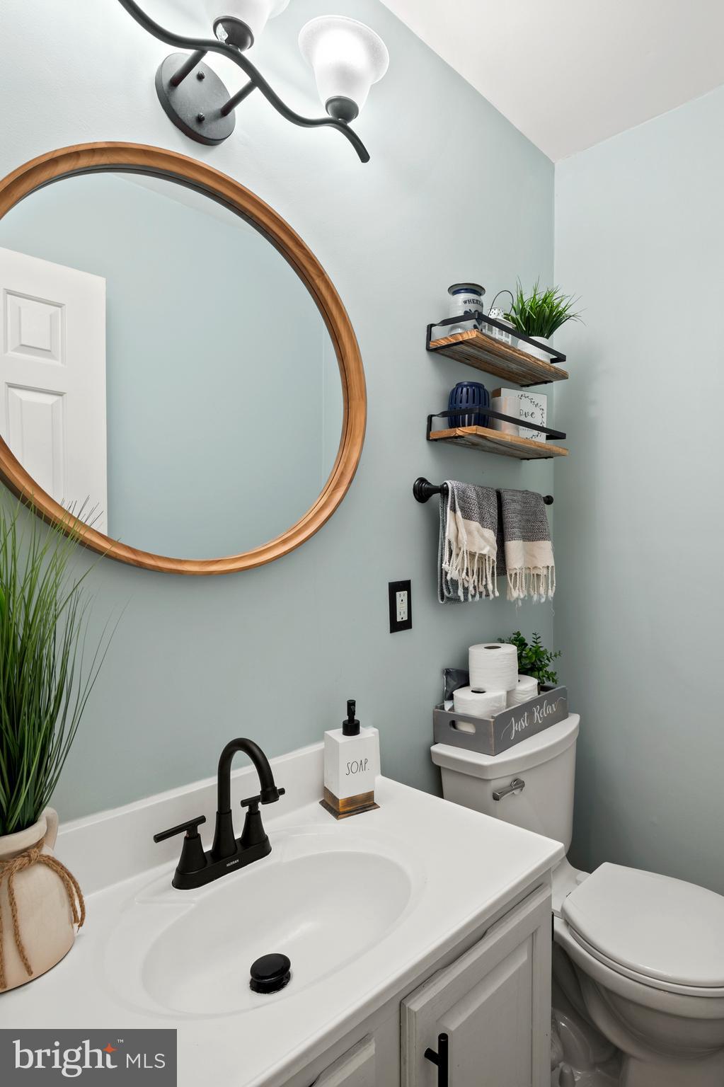 FRANKLIN MANOR BEACH - Residential