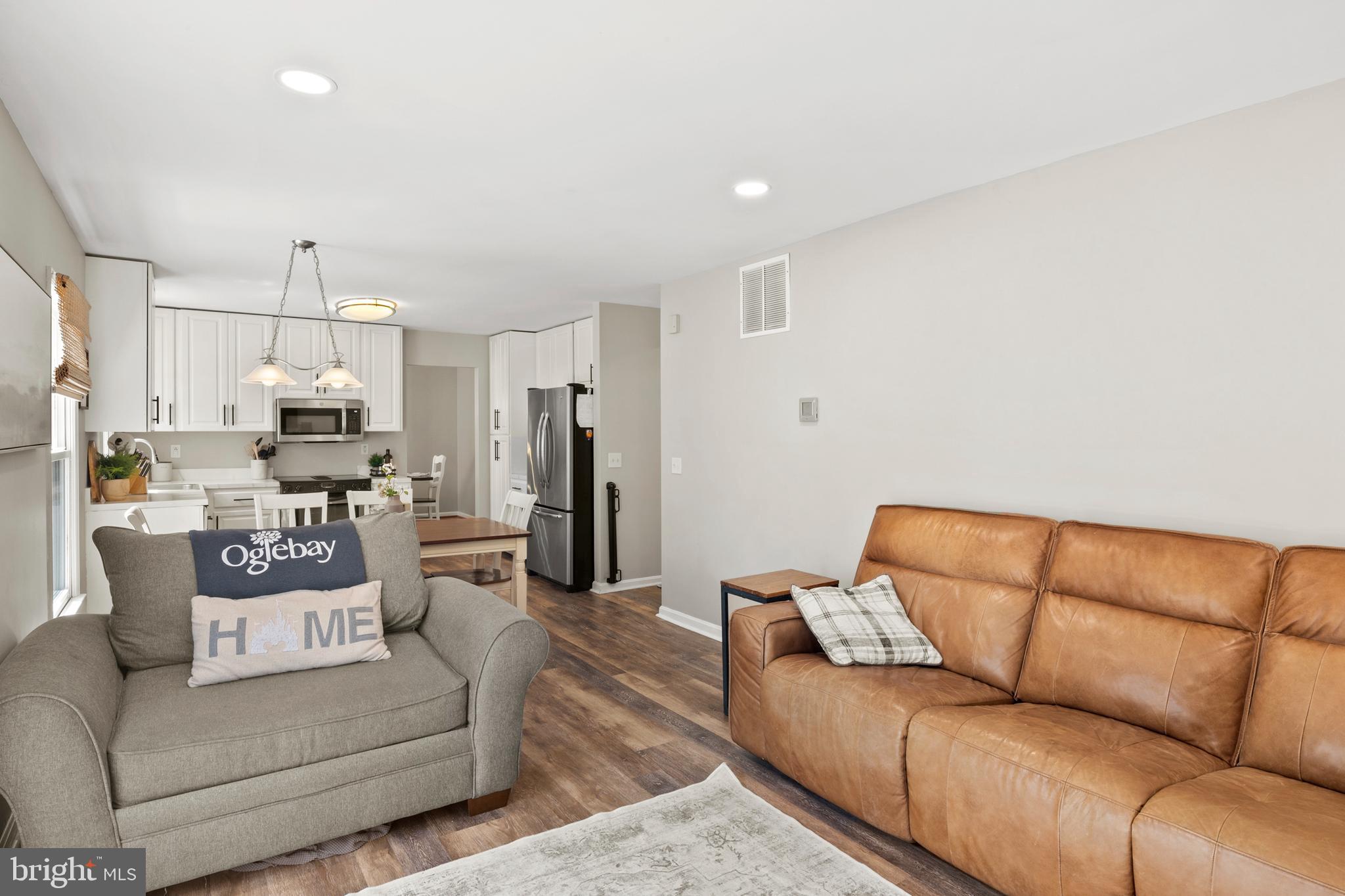 FRANKLIN MANOR BEACH - Residential