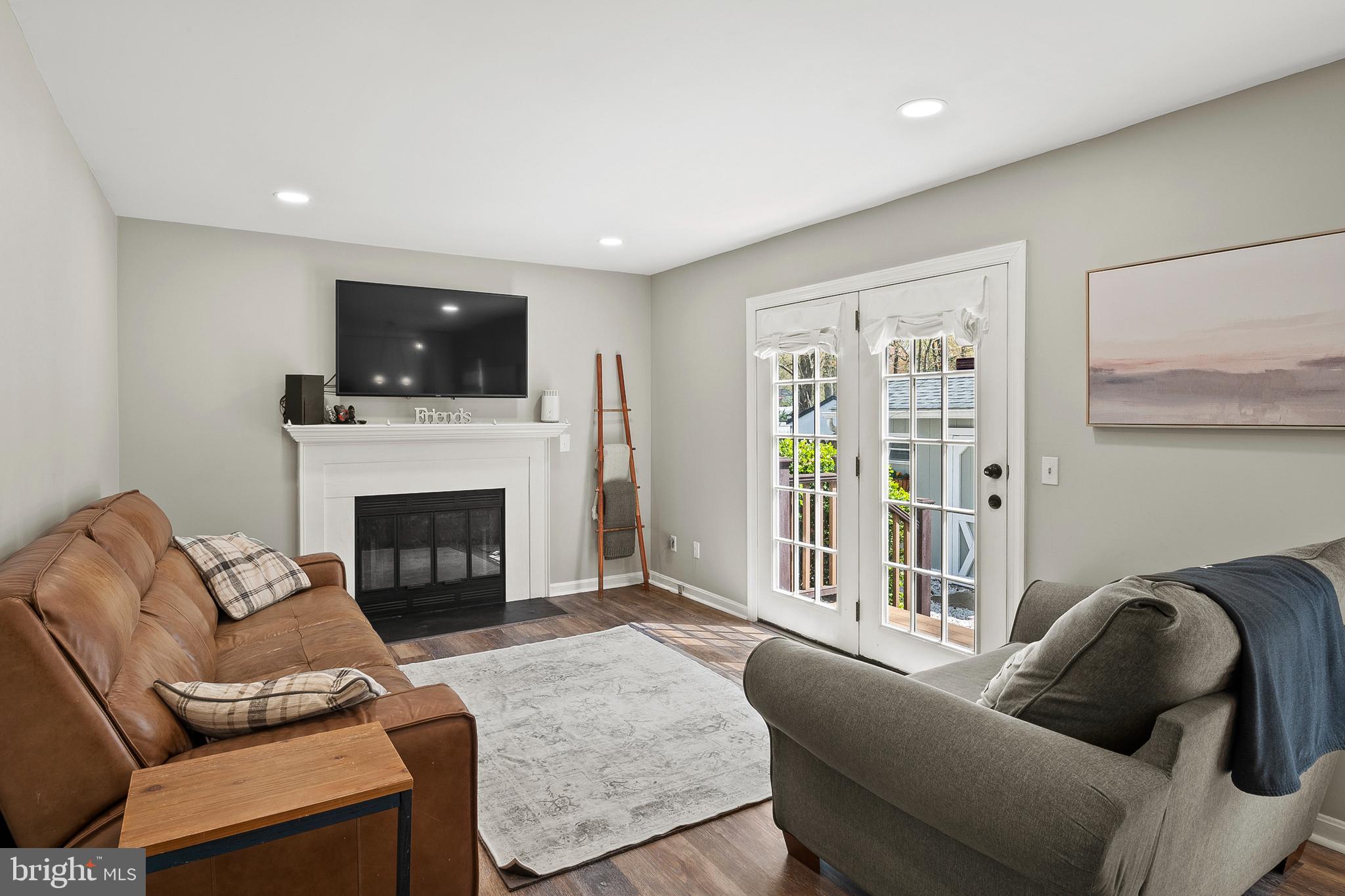 FRANKLIN MANOR BEACH - Residential