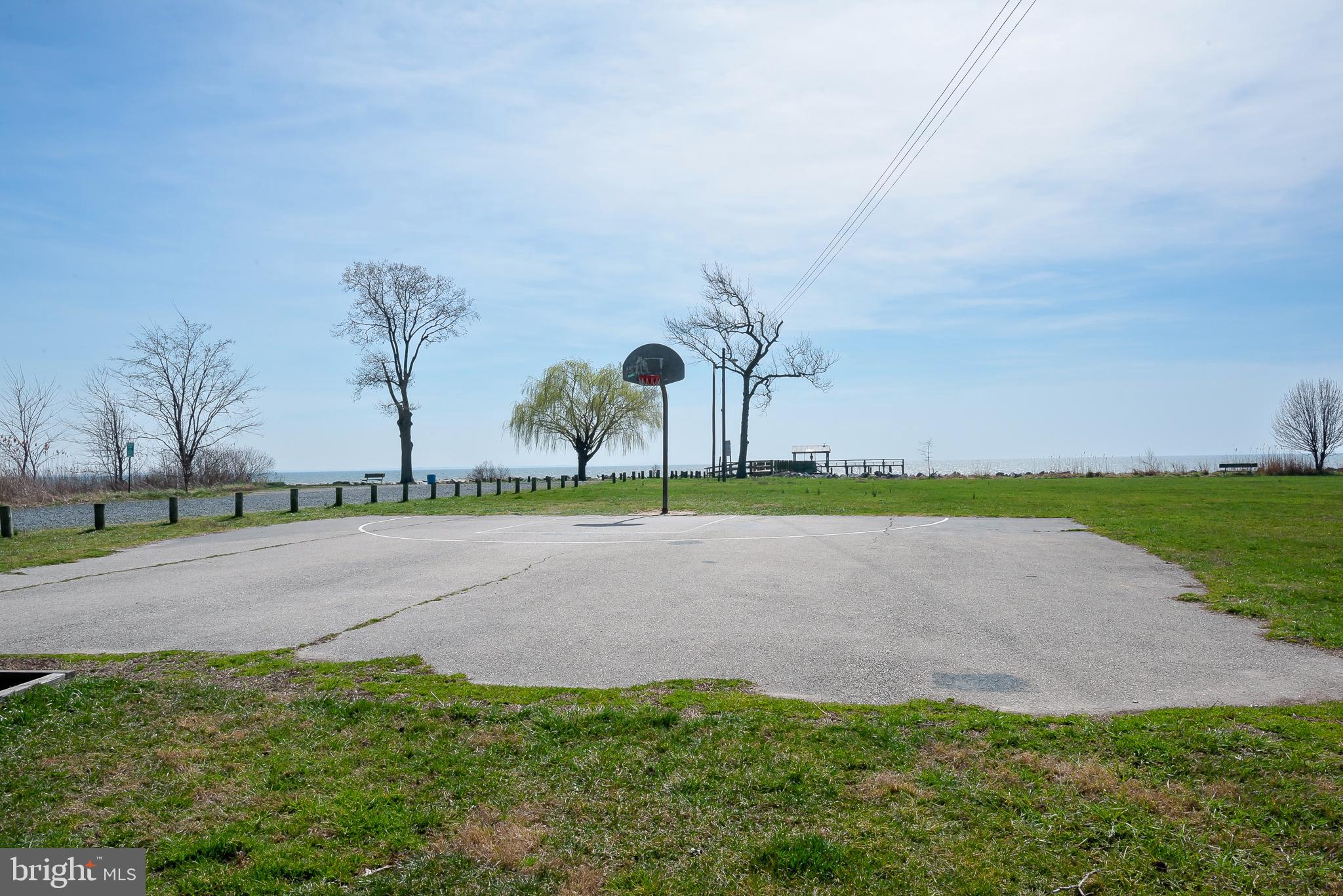 FRANKLIN MANOR BEACH - Residential