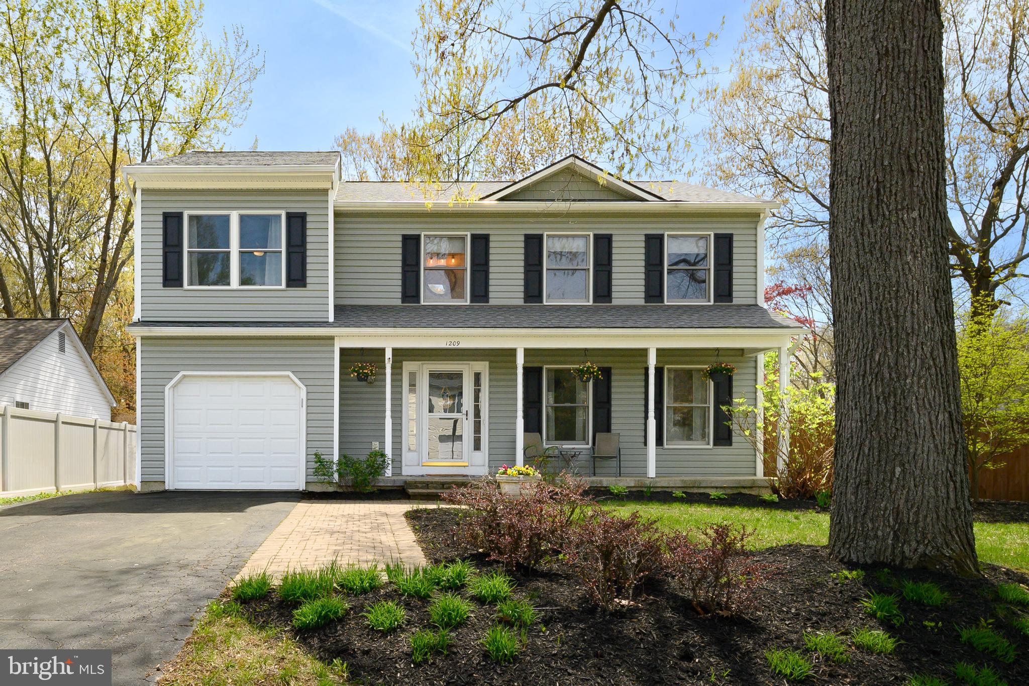 FRANKLIN MANOR BEACH - Residential